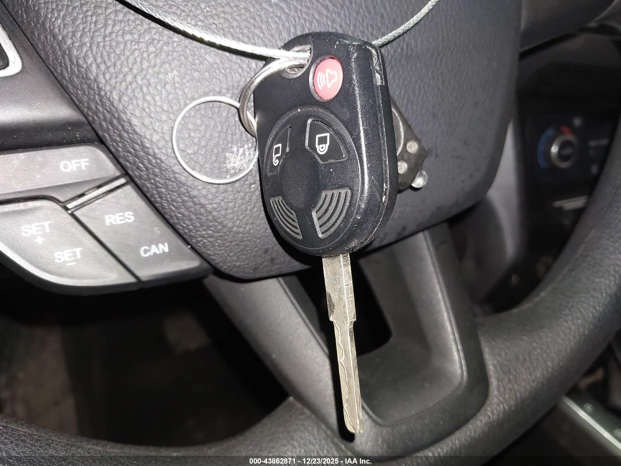 FORD ESCAPE image 11