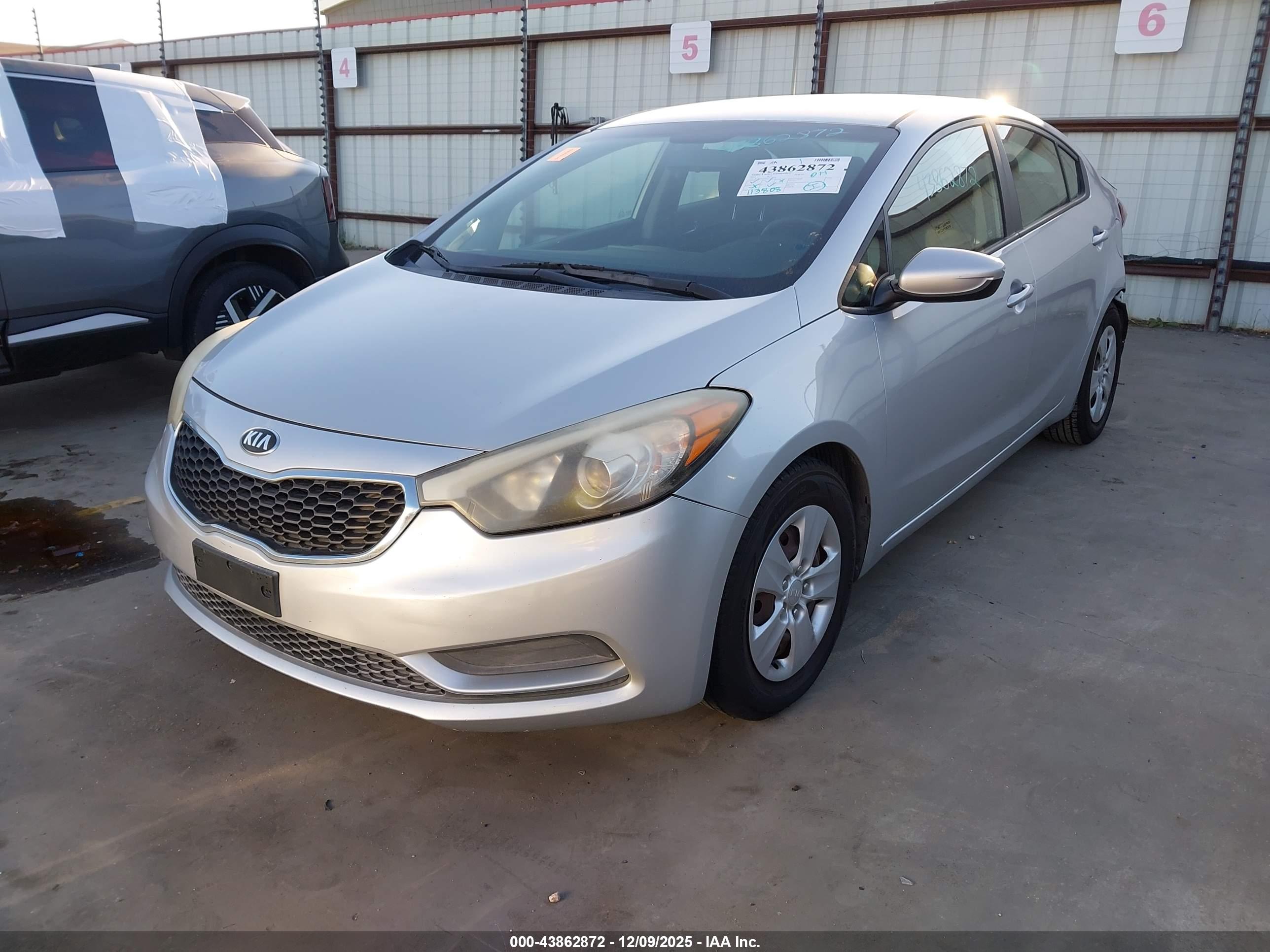 KIA FORTE image 2