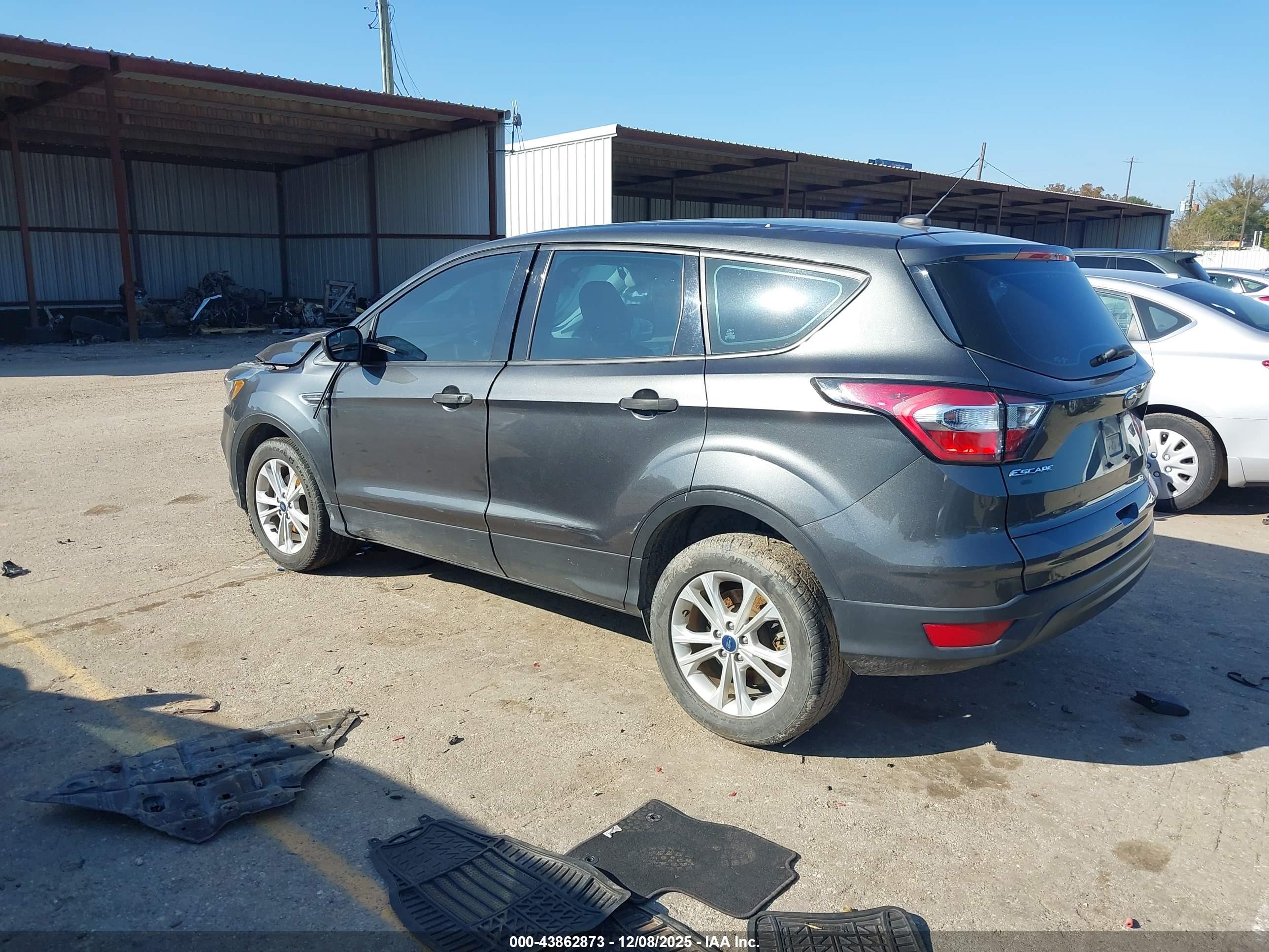 FORD ESCAPE image 3