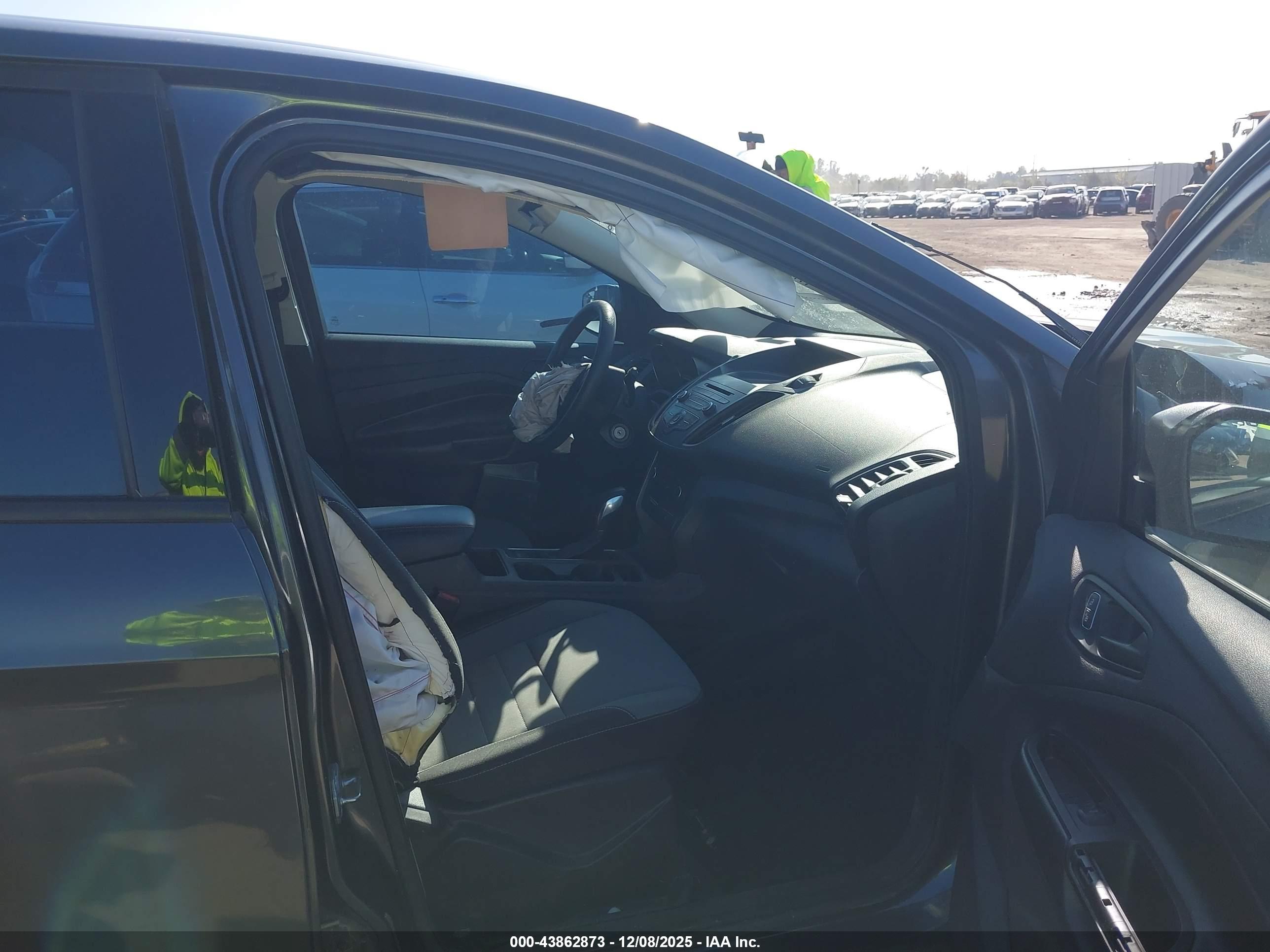 FORD ESCAPE image 5