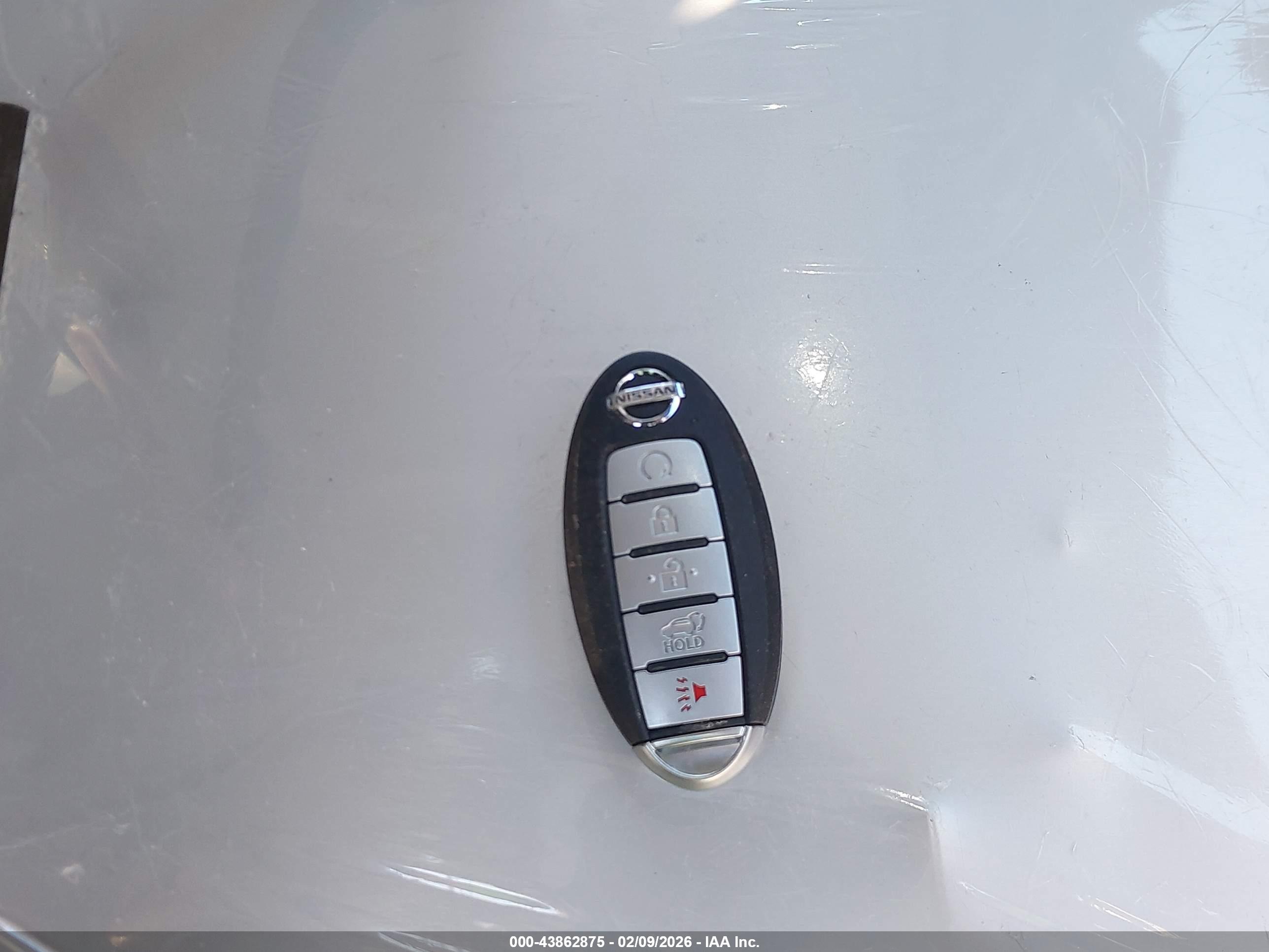 NISSAN ROGUE image 11