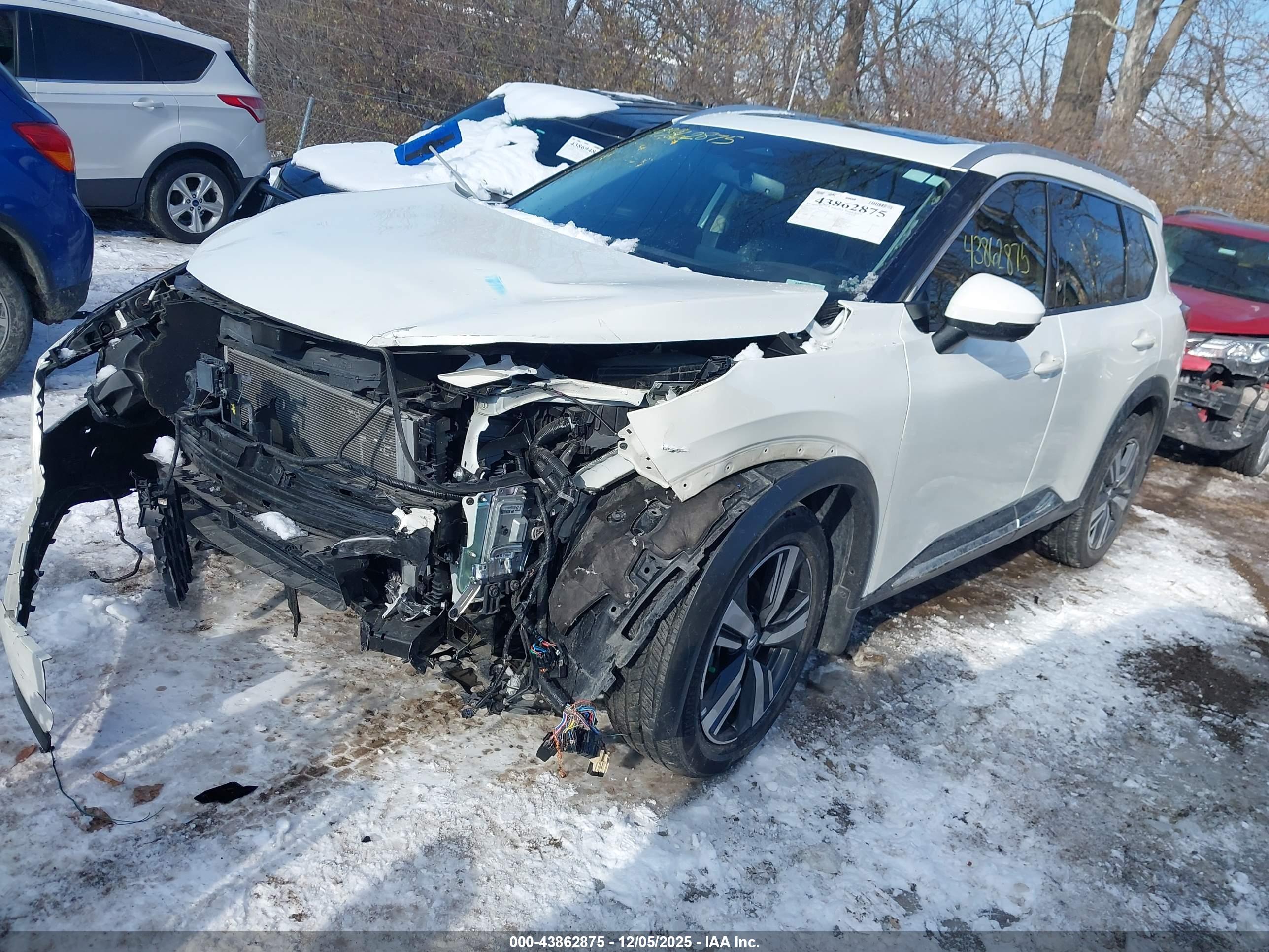 NISSAN ROGUE image 2