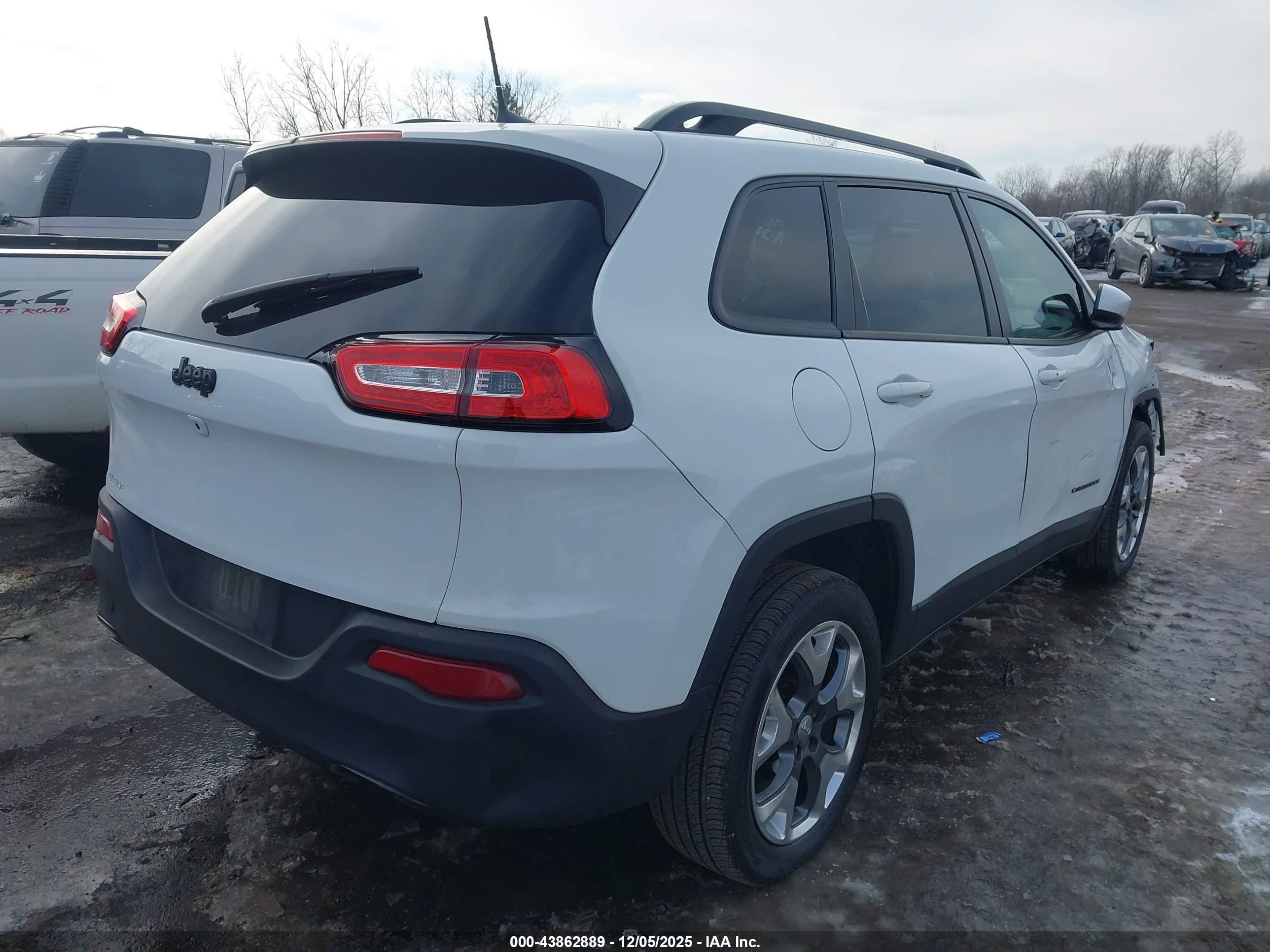 JEEP CHEROKEE image 4