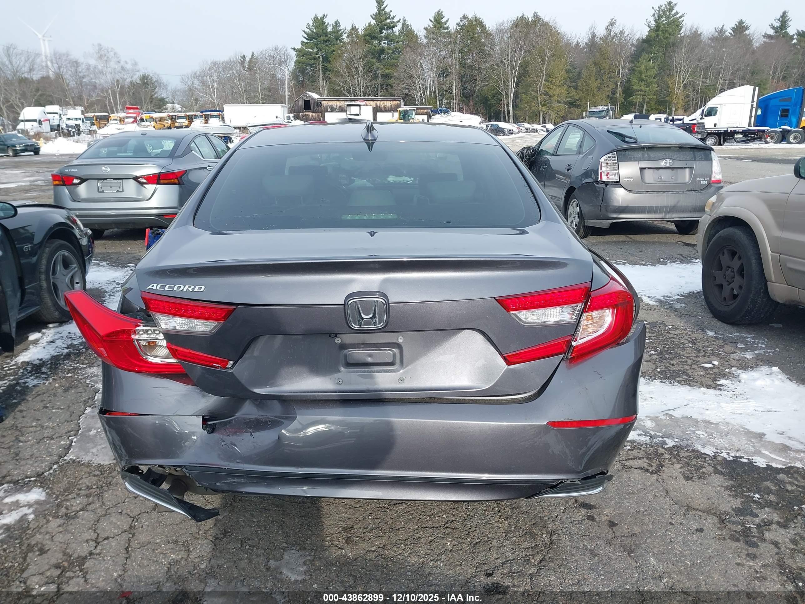 HONDA ACCORD image 6