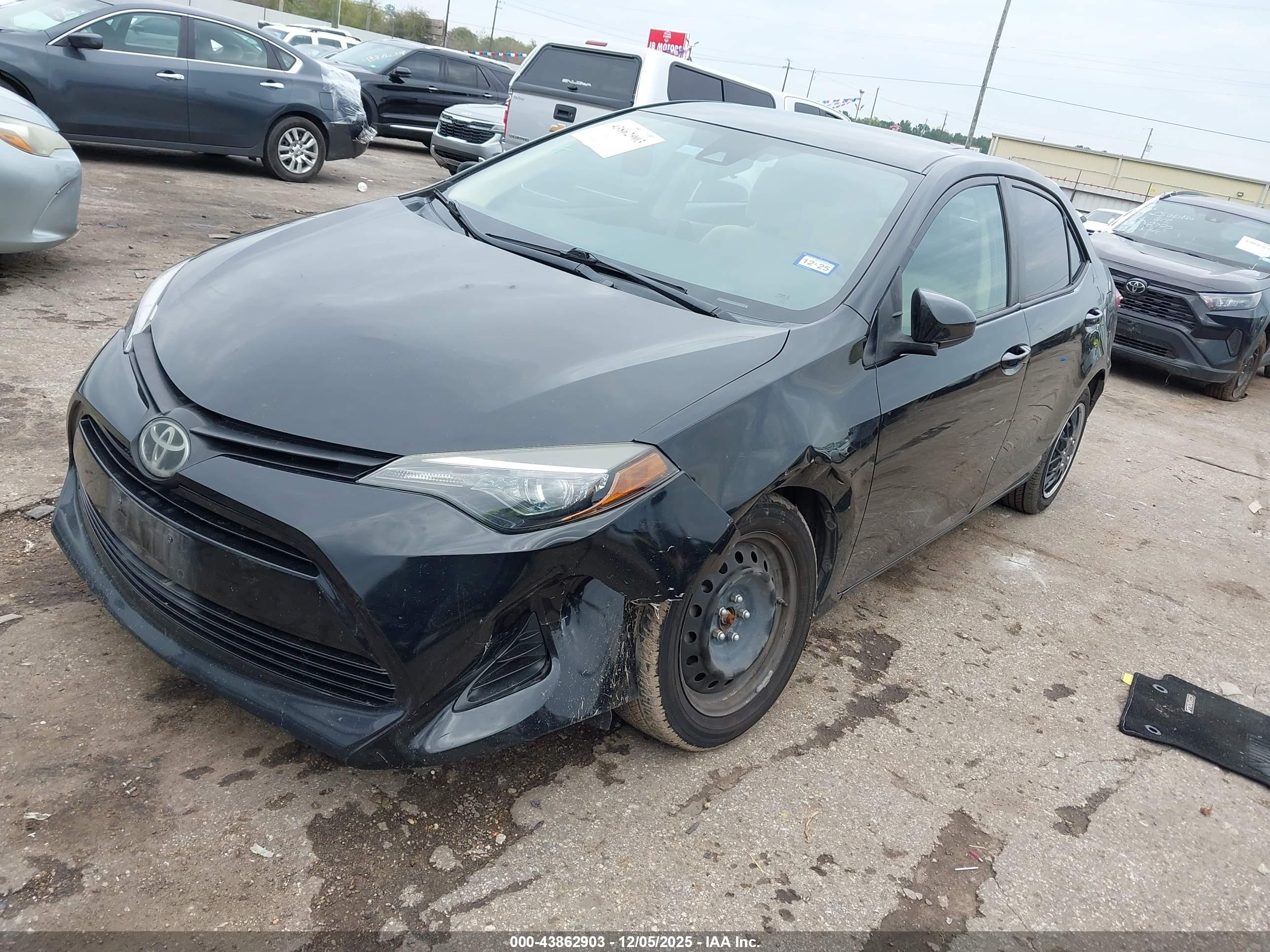 TOYOTA COROLLA image 2