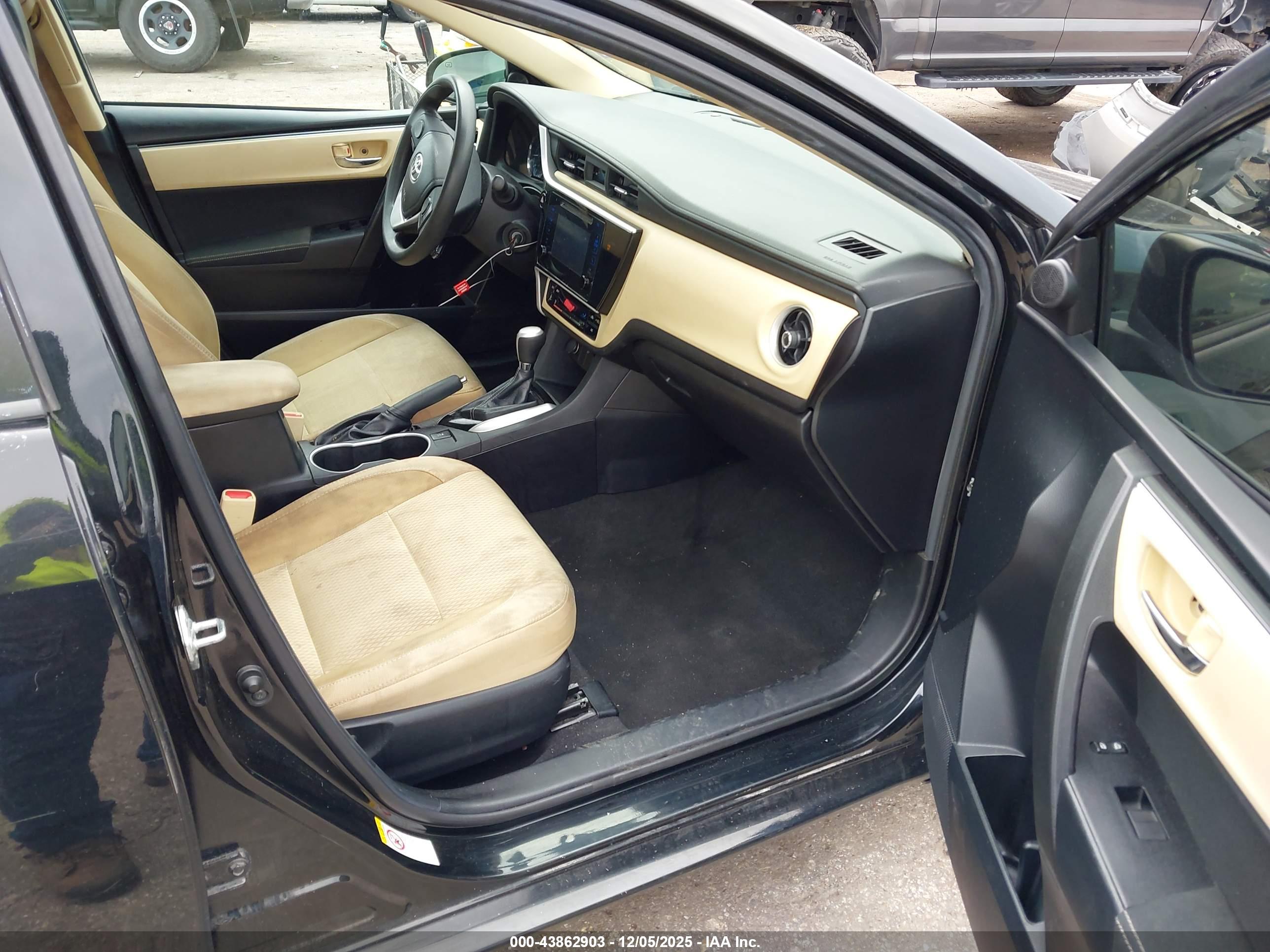 TOYOTA COROLLA image 5
