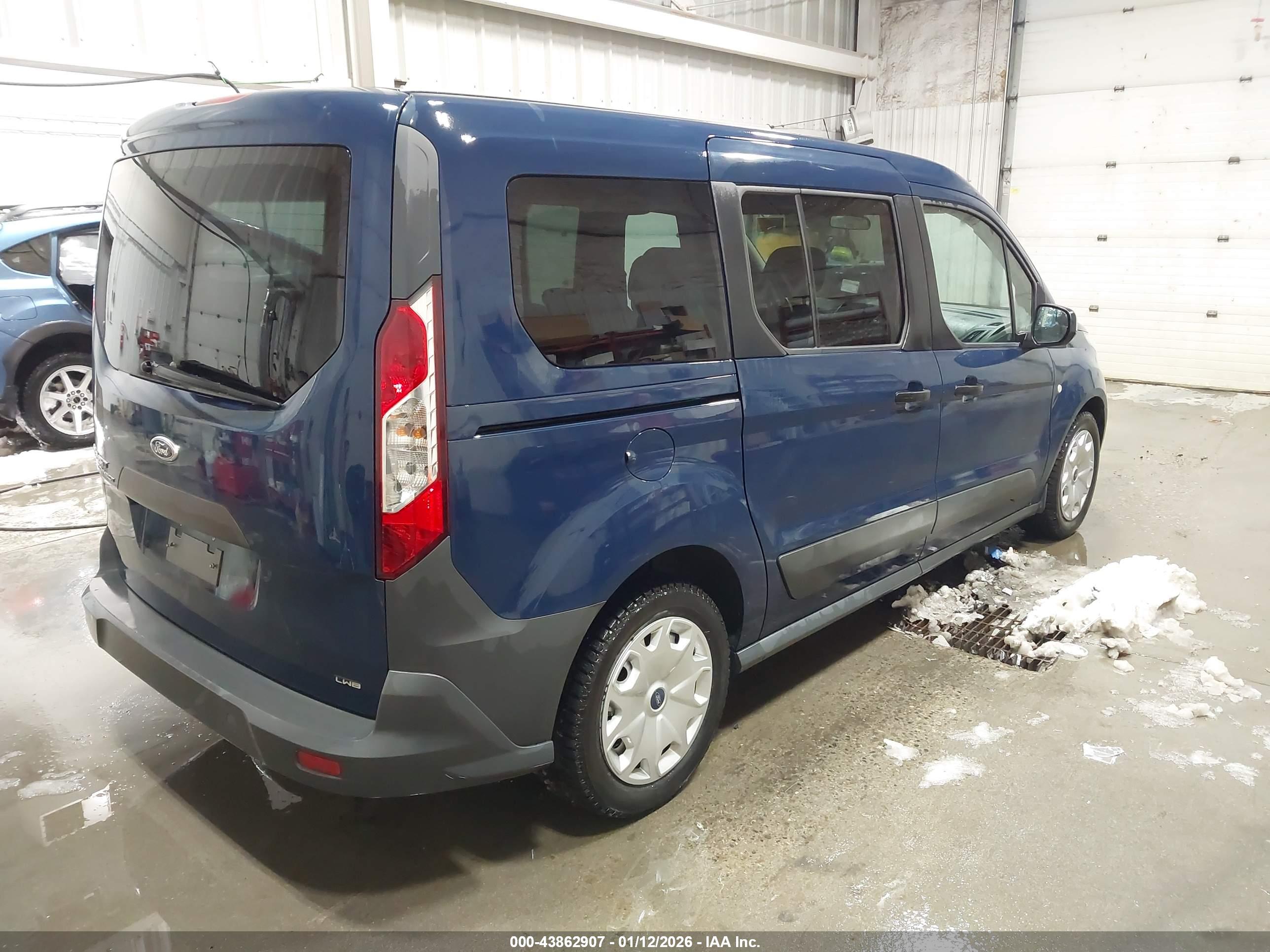 FORD TRANSIT image 4