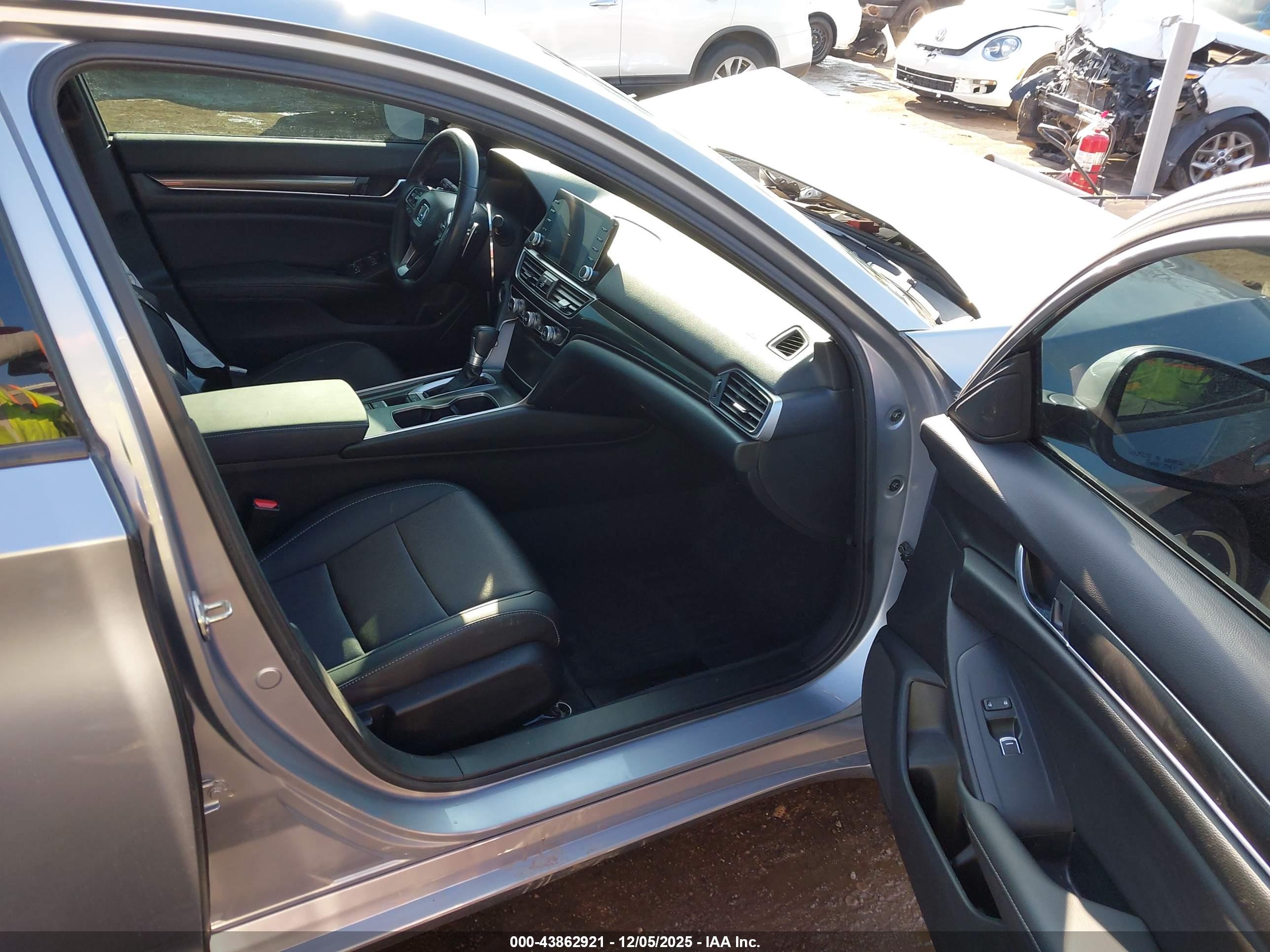 HONDA ACCORD image 5