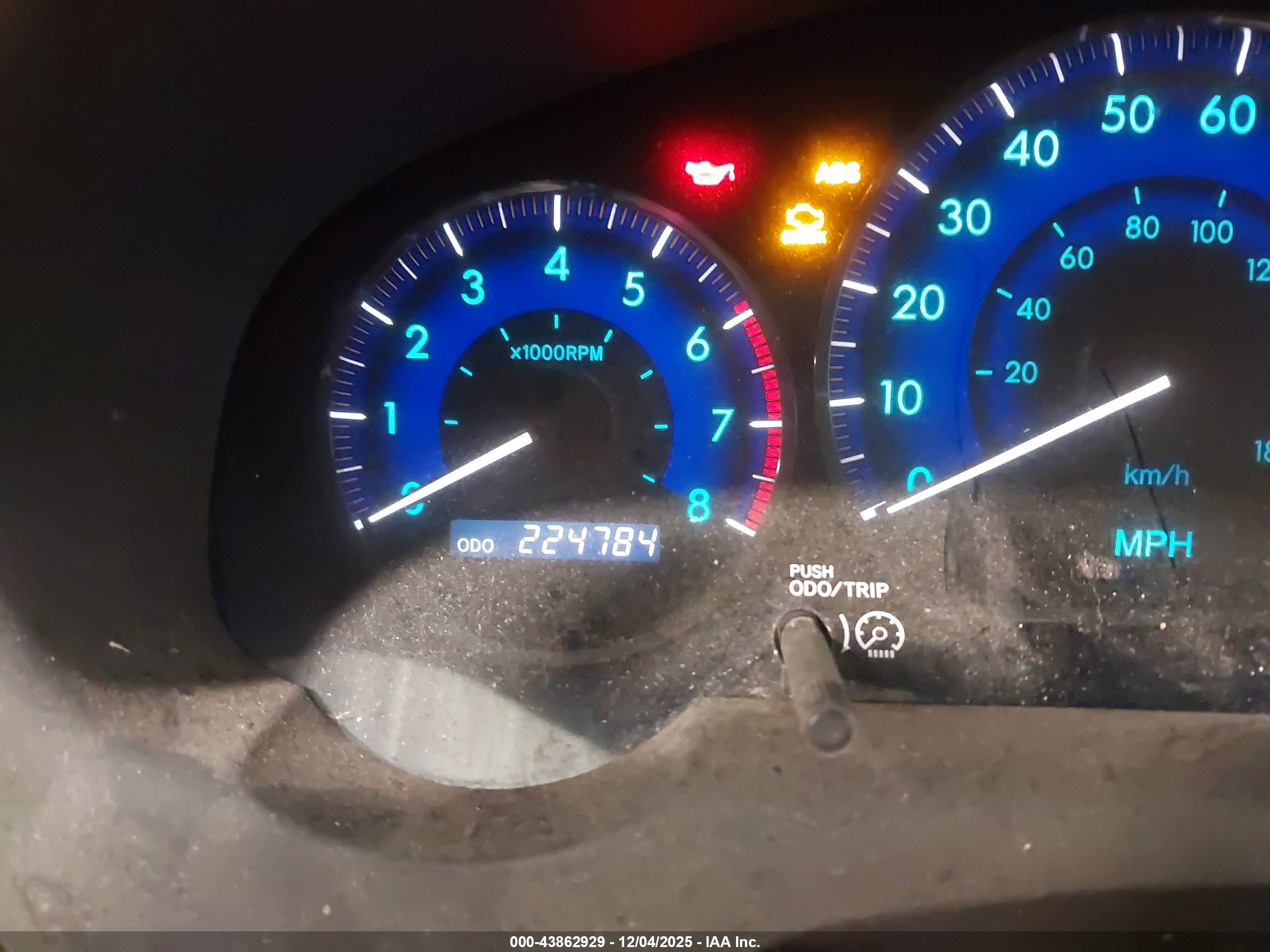 TOYOTA SIENNA image 7