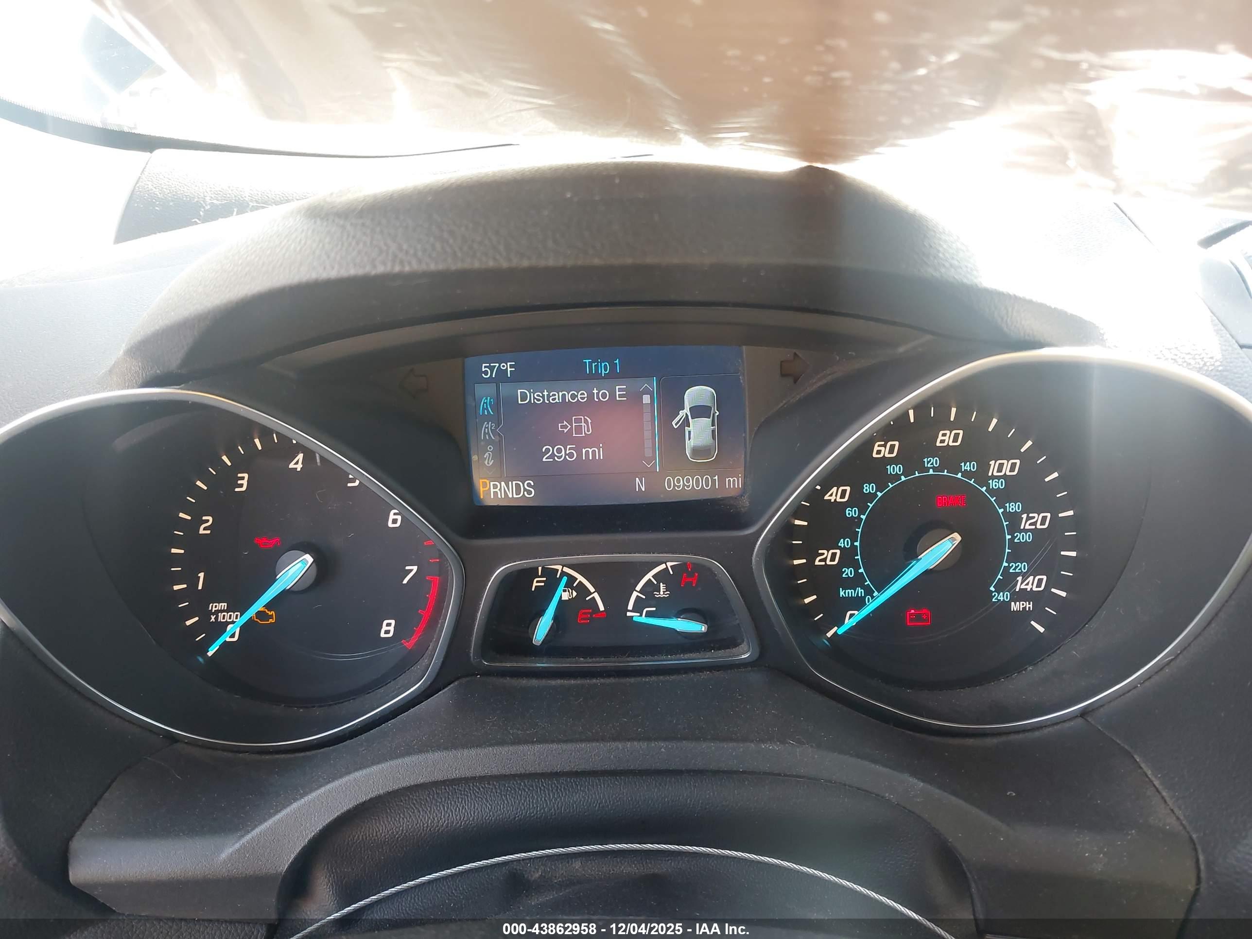 FORD ESCAPE image 7