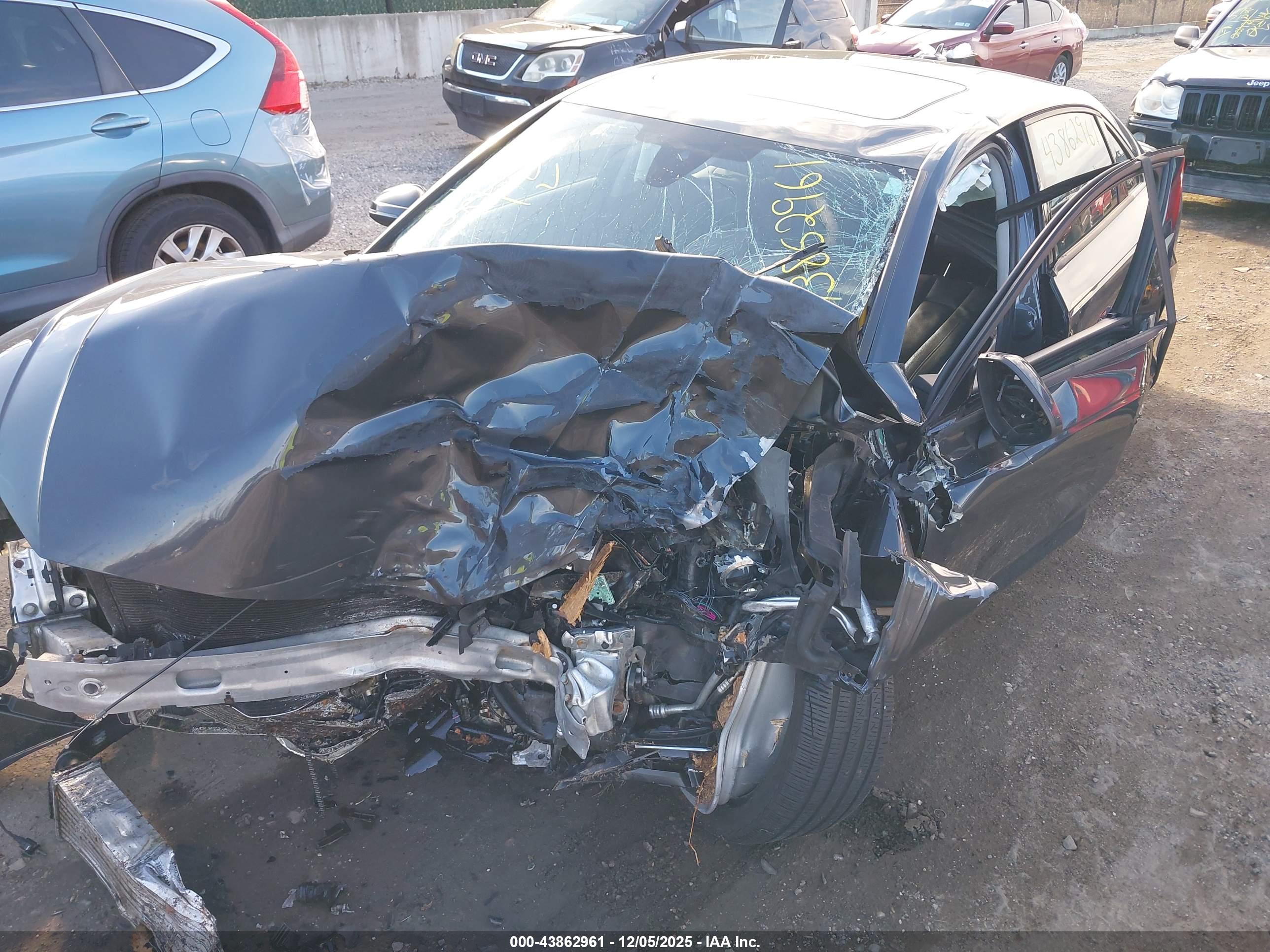 AUDI A4 image 6