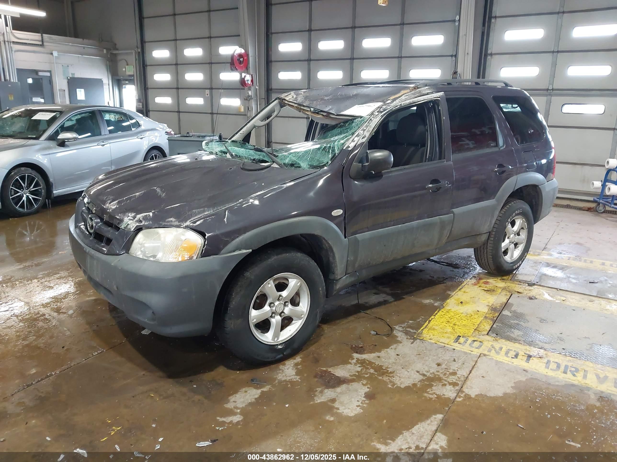 MAZDA TRIBUTE image 2