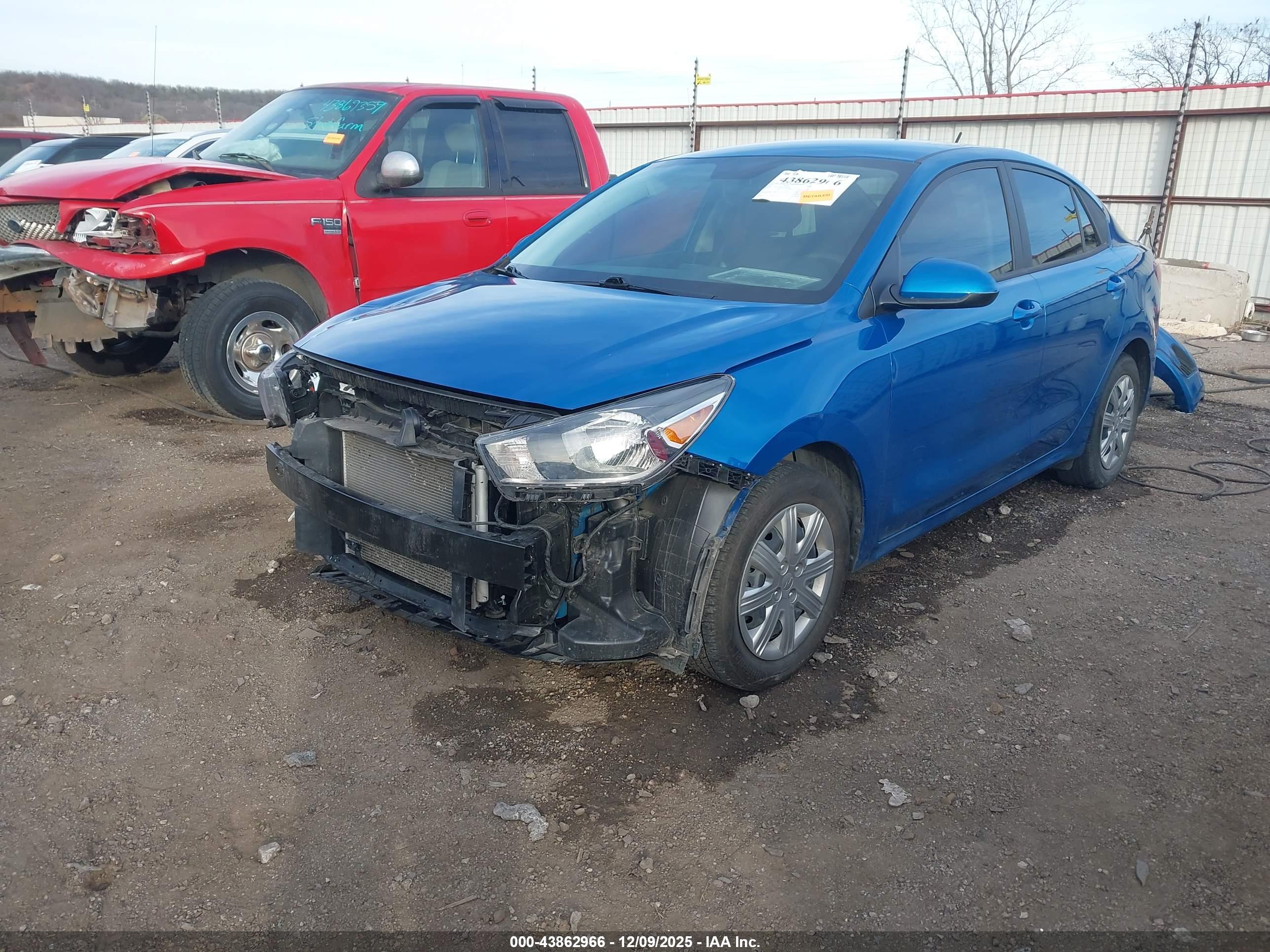 KIA RIO image 2
