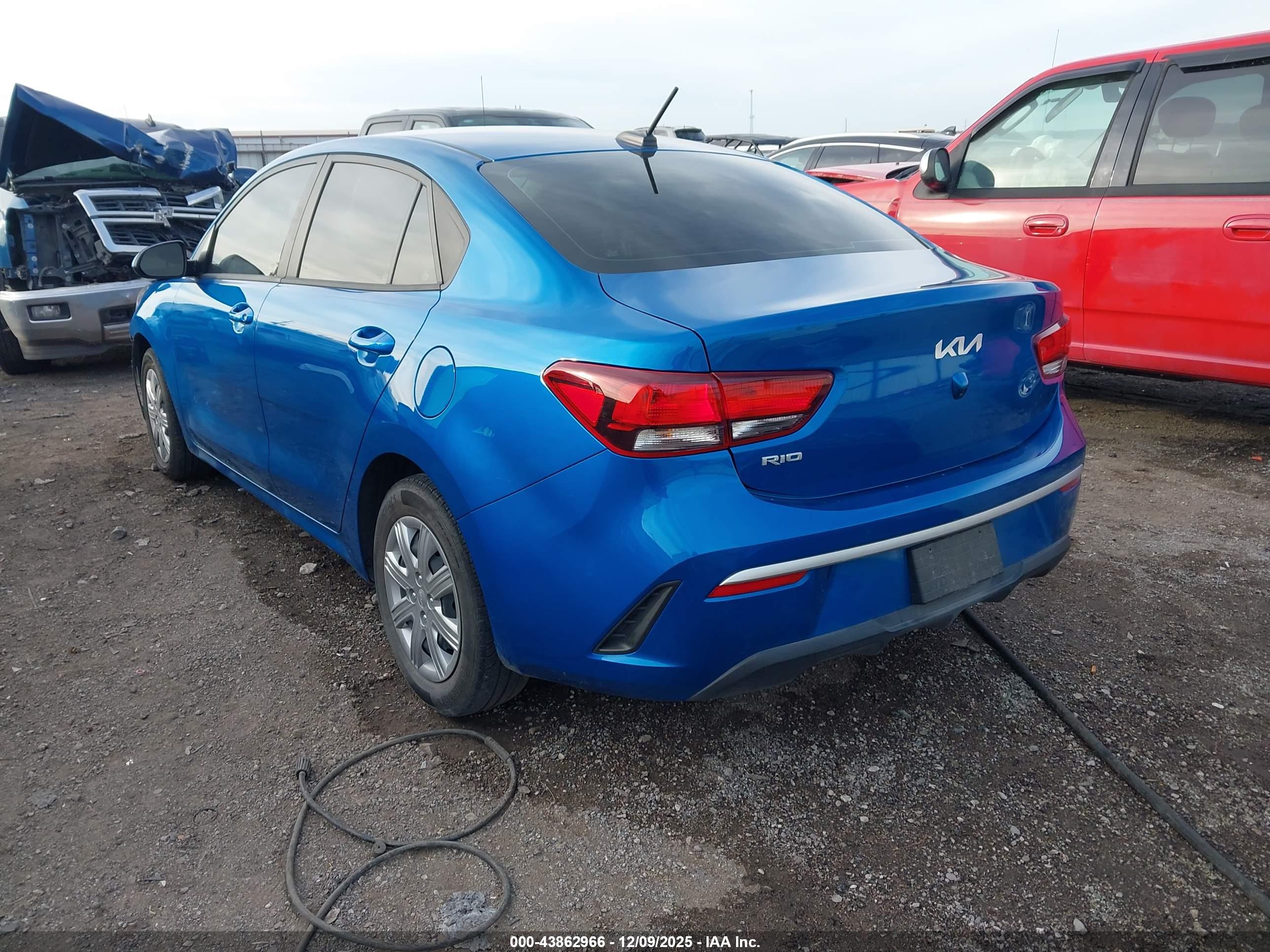 KIA RIO image 3