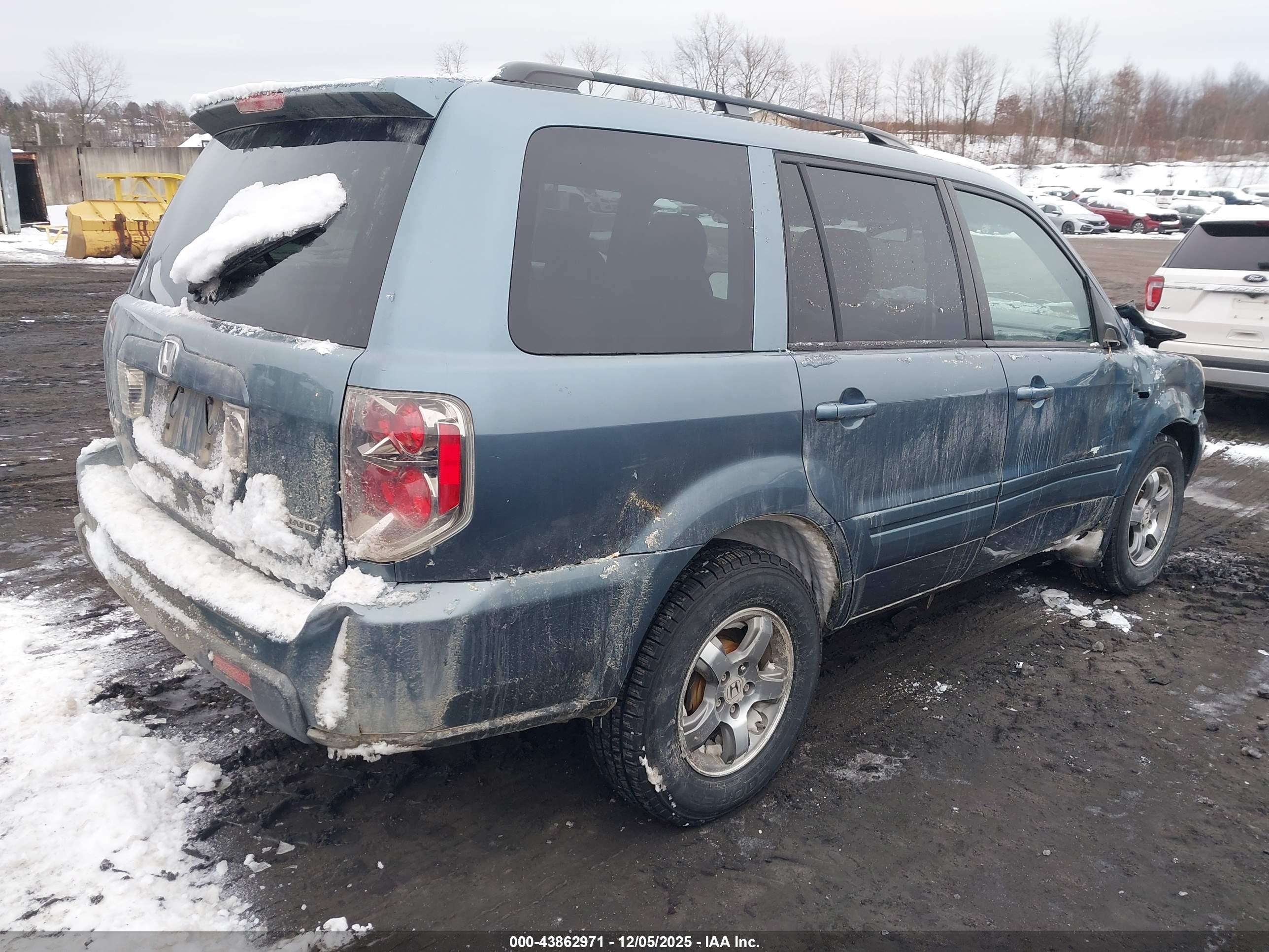 HONDA PILOT image 4
