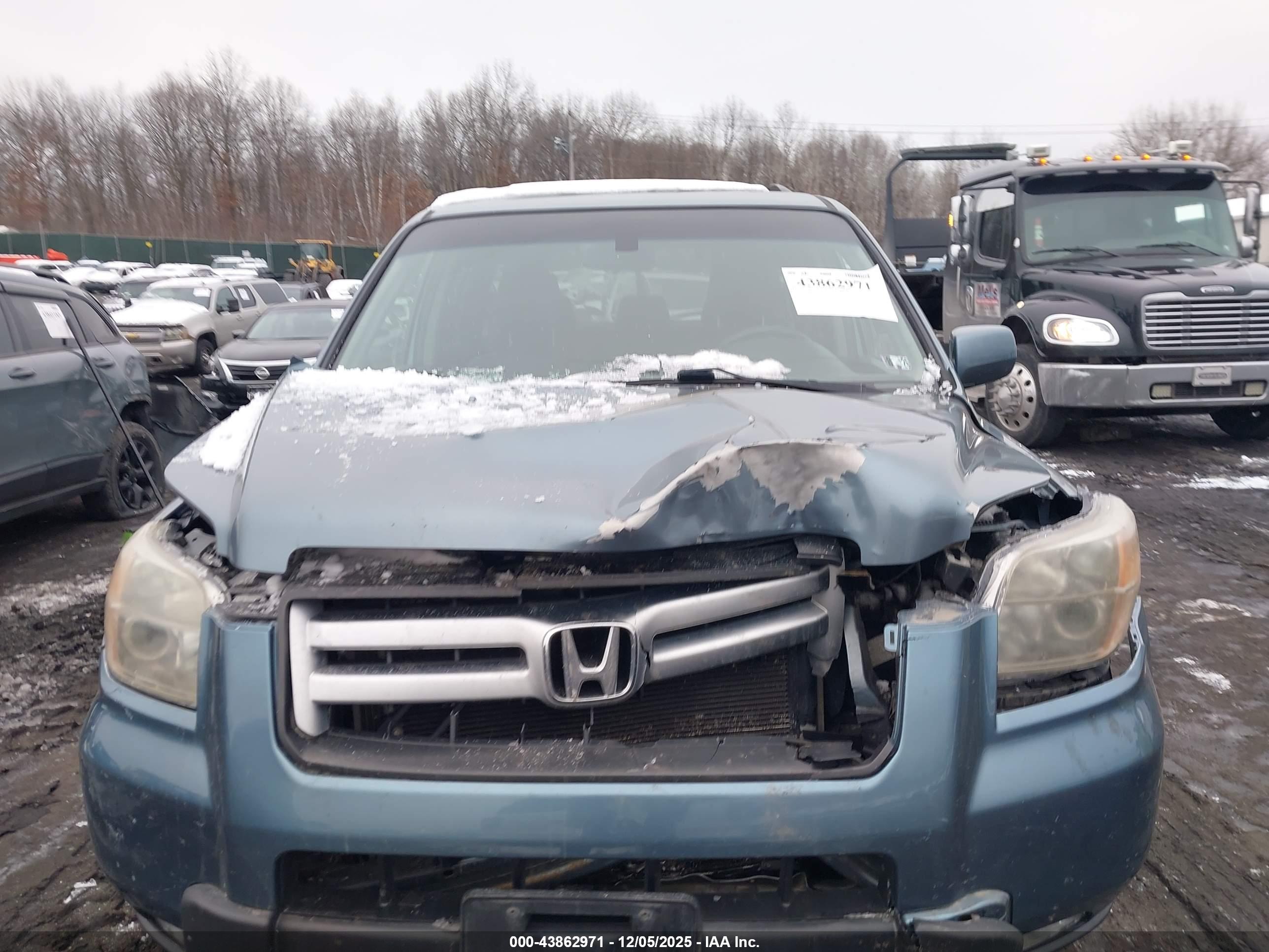 HONDA PILOT image 6