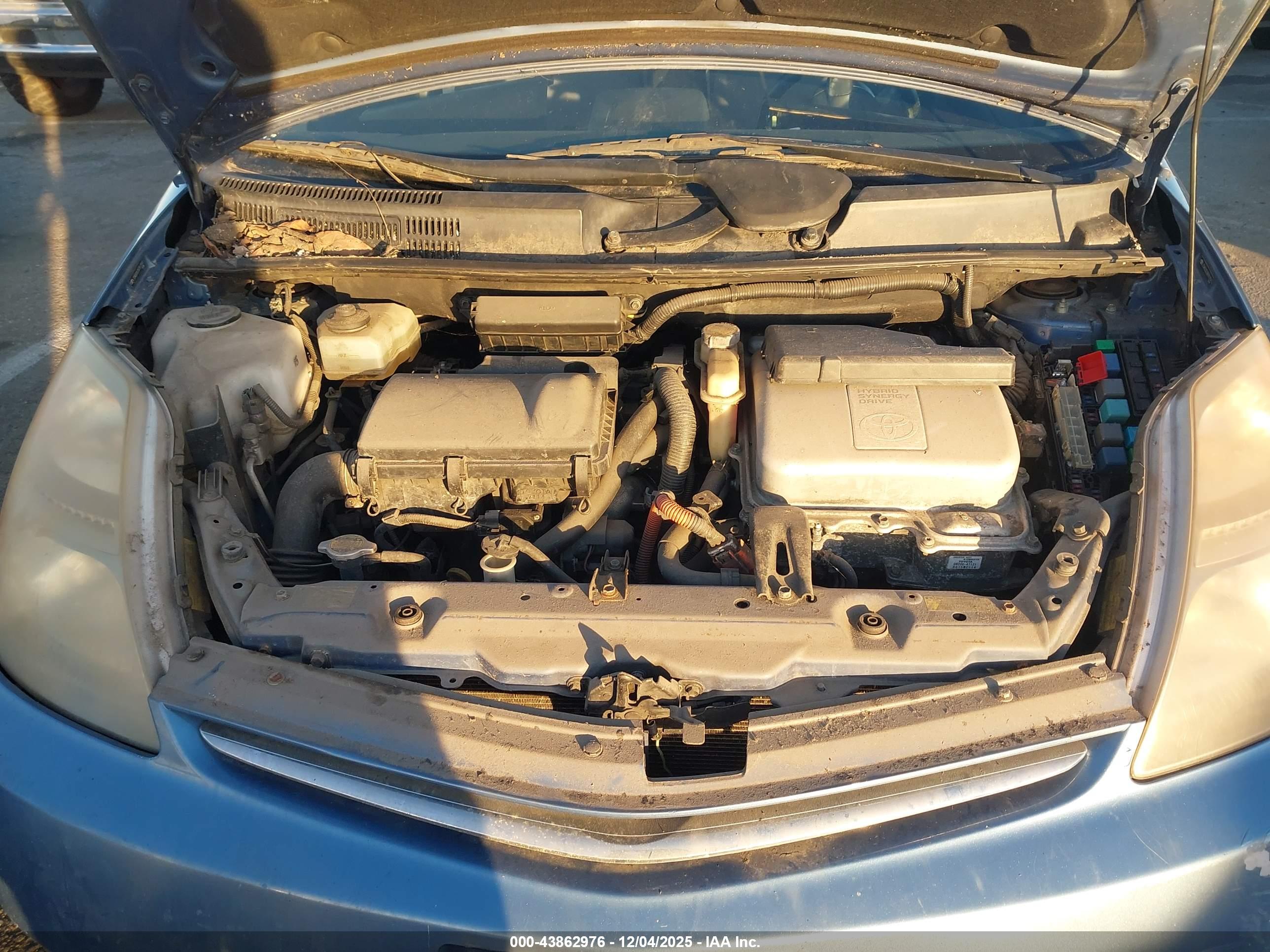 TOYOTA PRIUS image 10