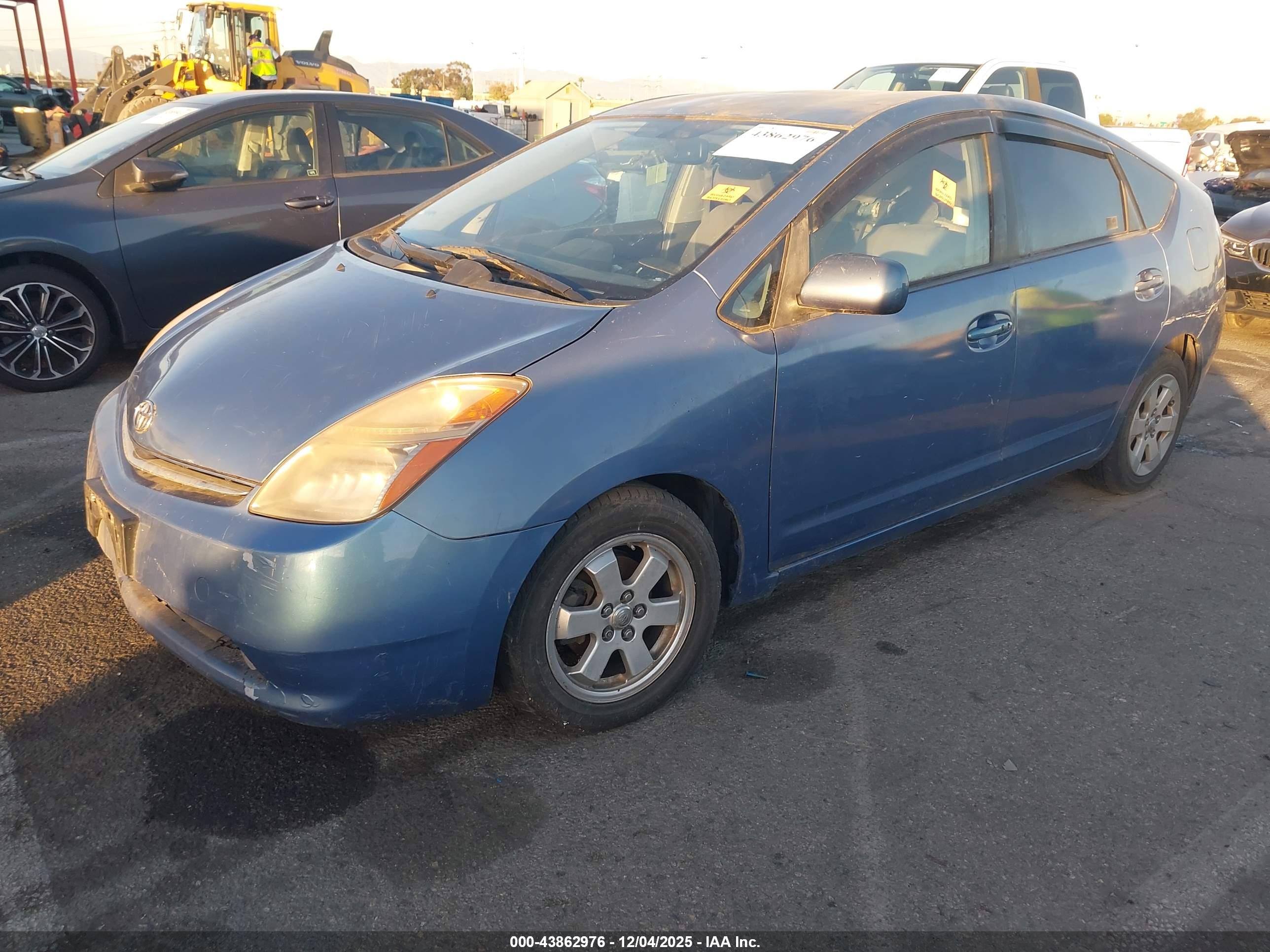 TOYOTA PRIUS image 2