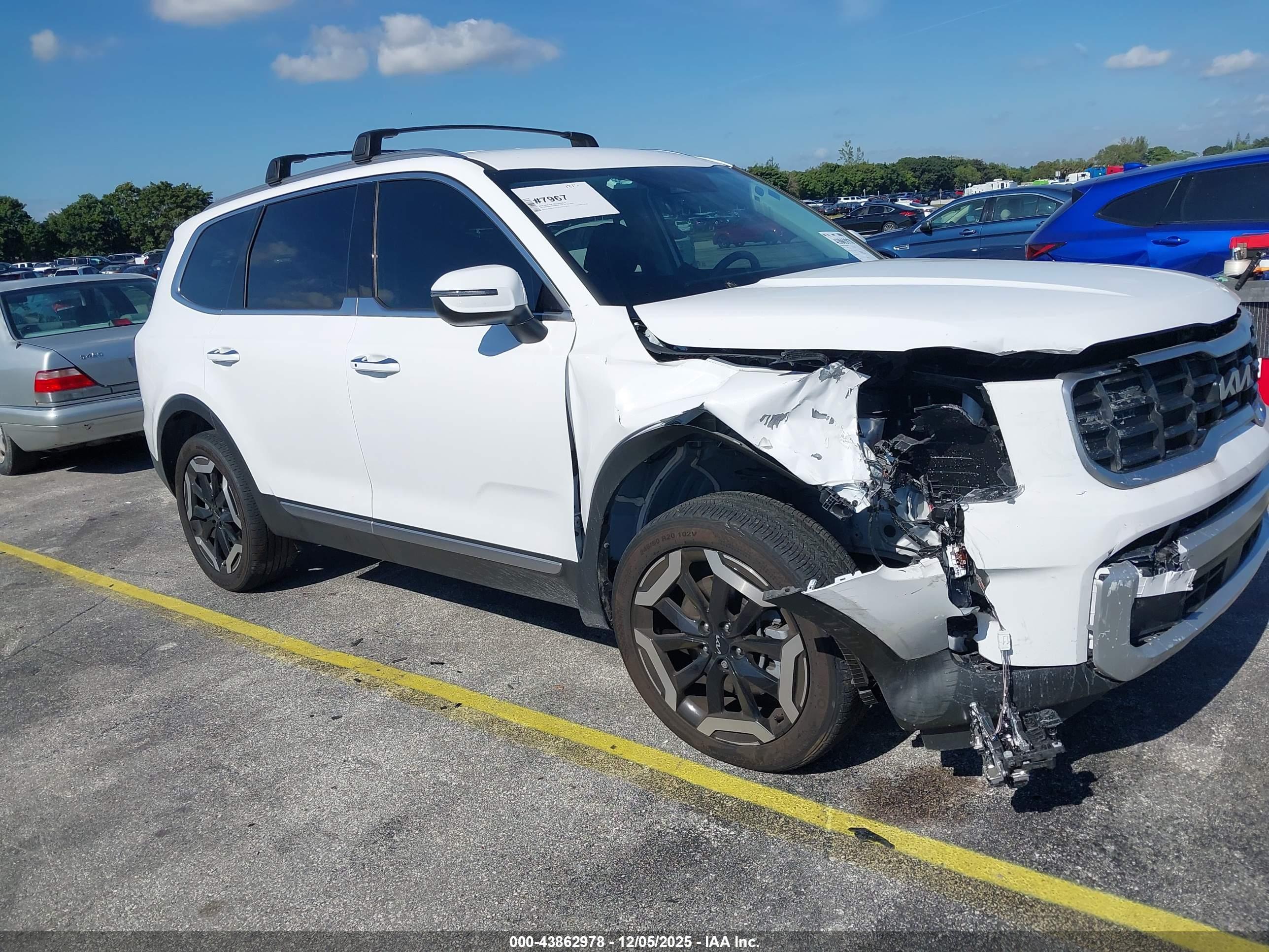 KIA TELLURIDE image 6