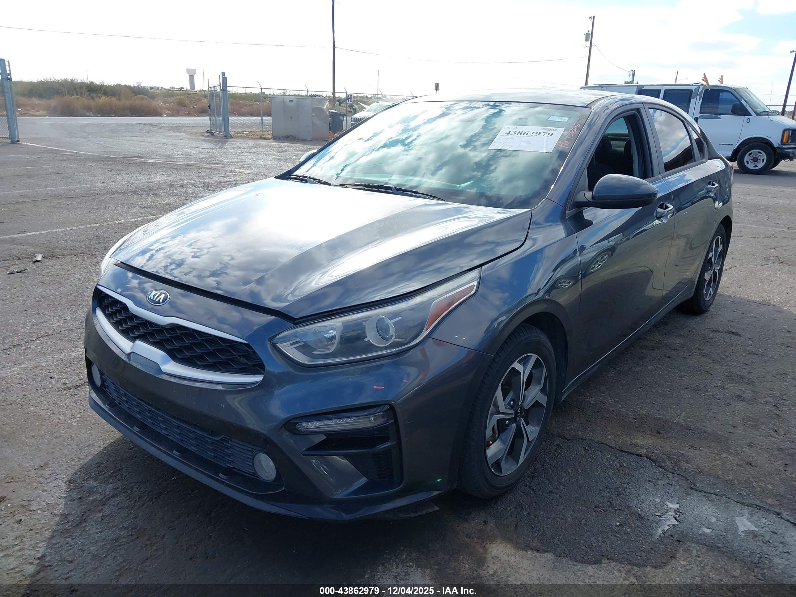 KIA FORTE image 2