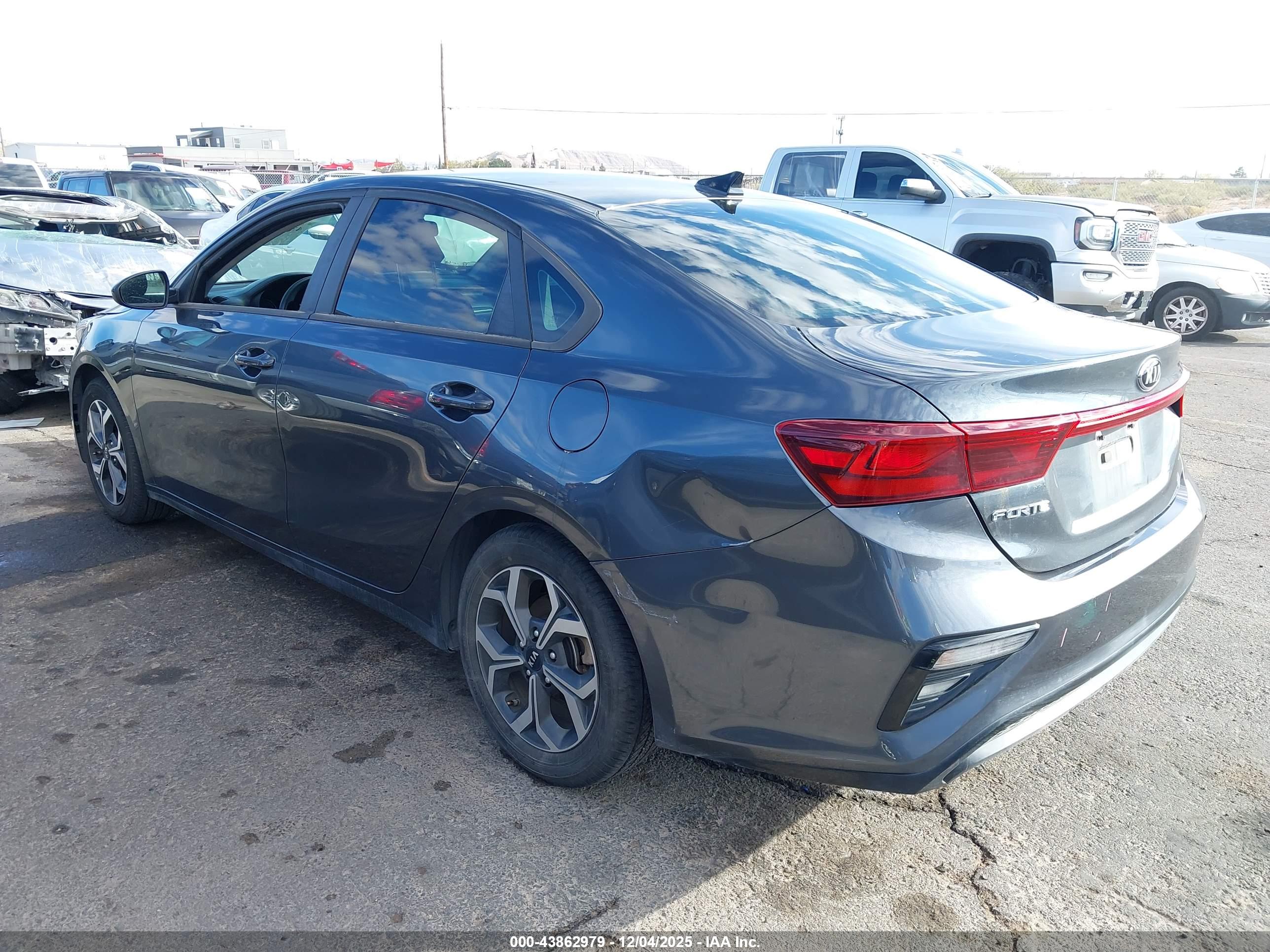 KIA FORTE image 3