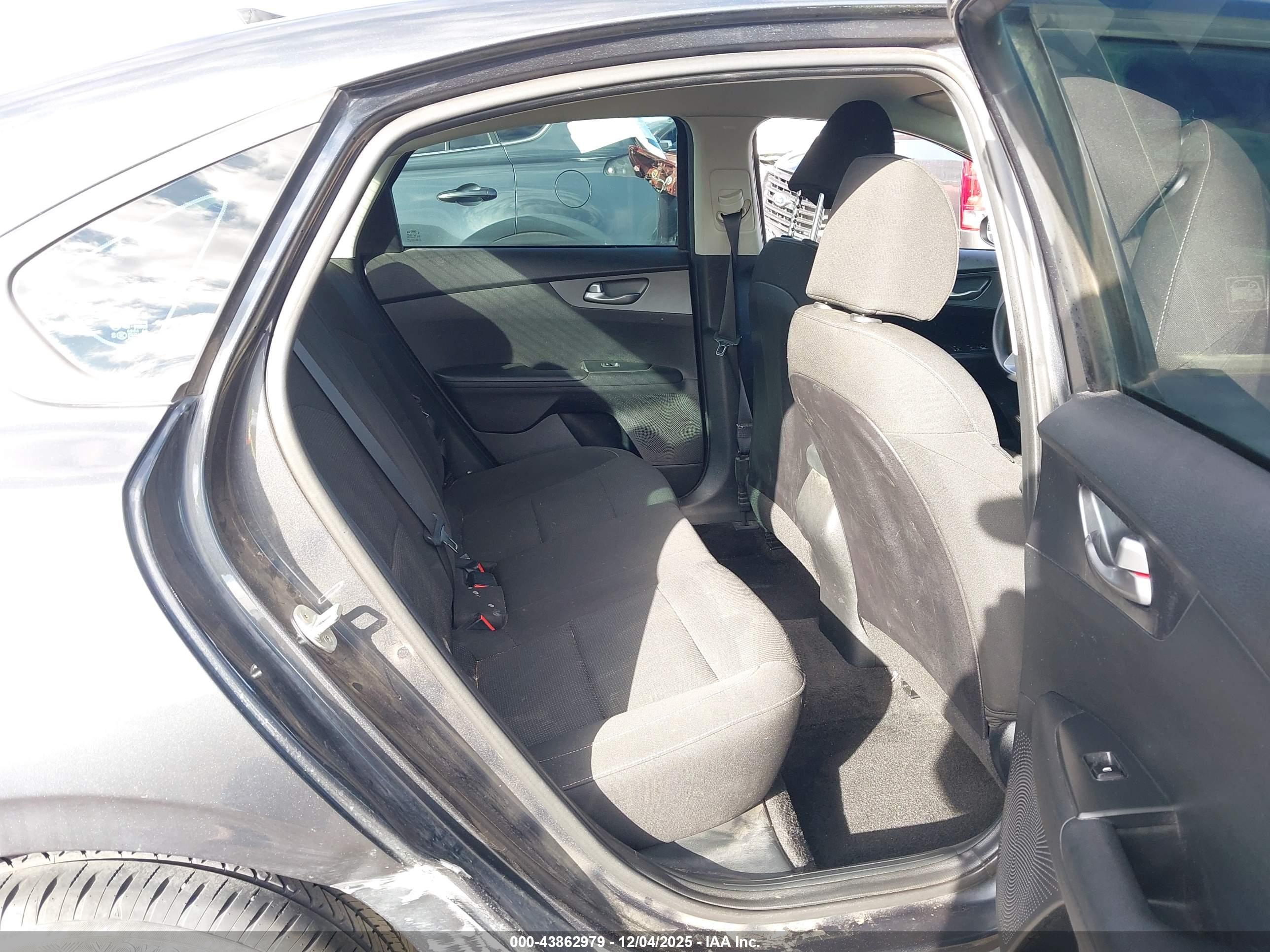 KIA FORTE image 8