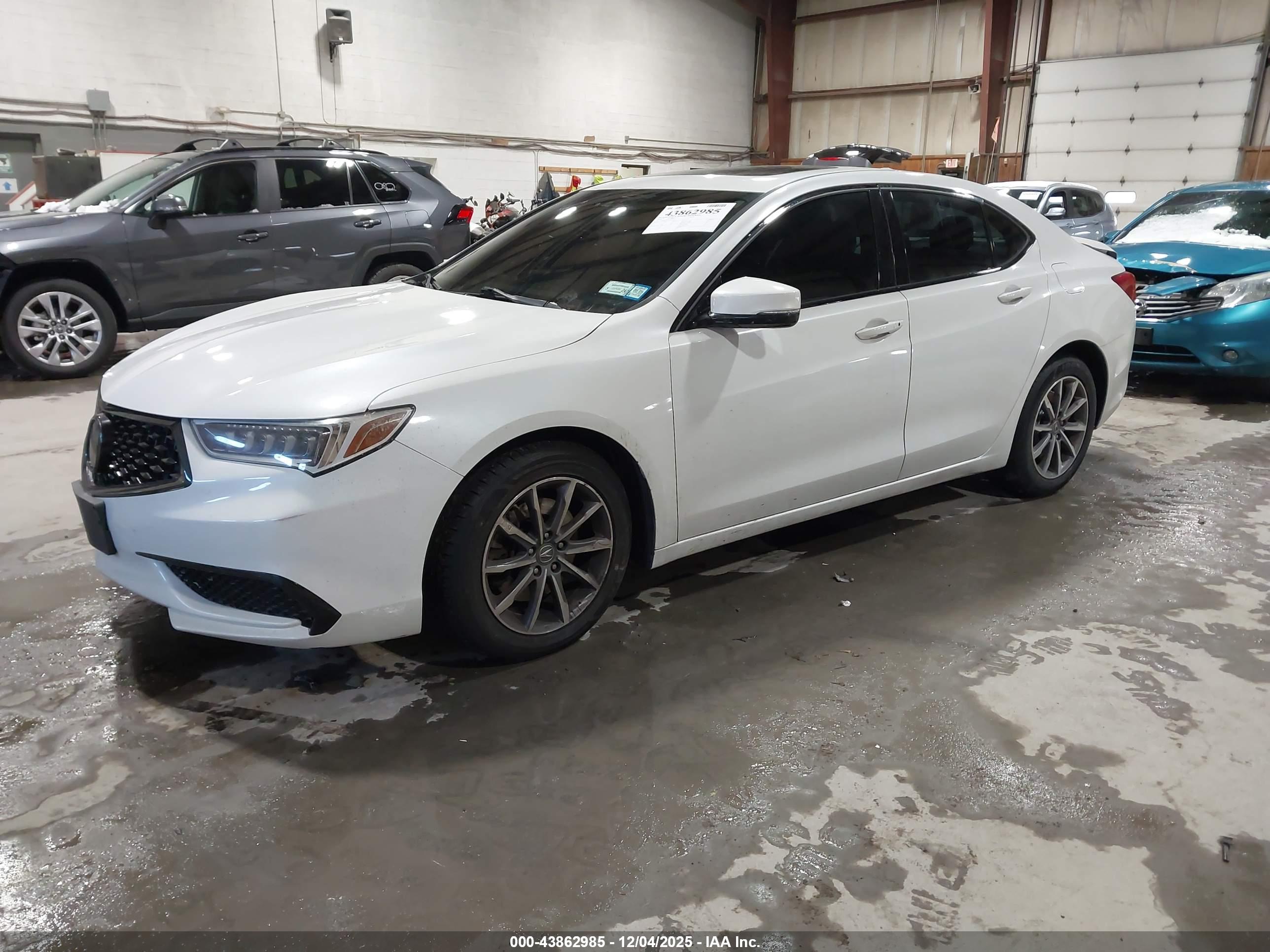 ACURA TLX image 2
