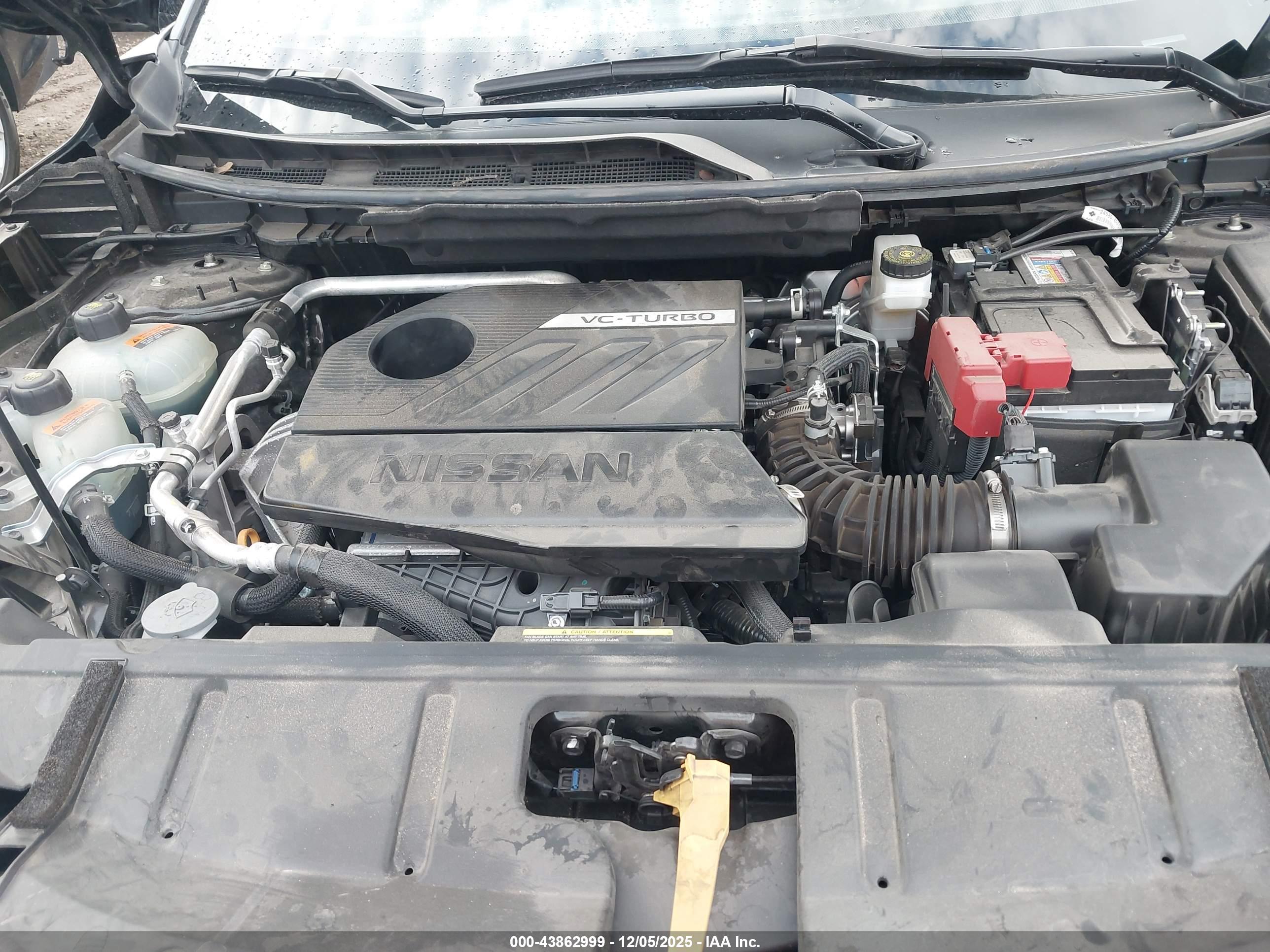 NISSAN ROGUE image 10