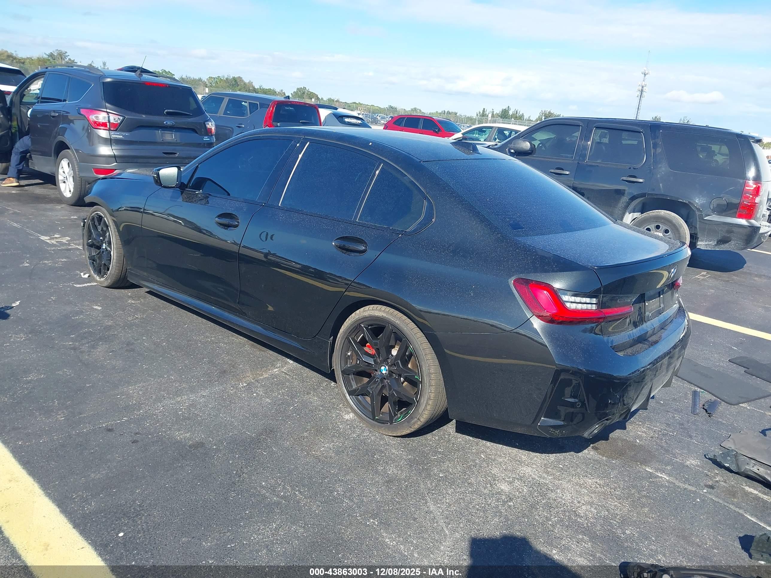 BMW 330I image 3