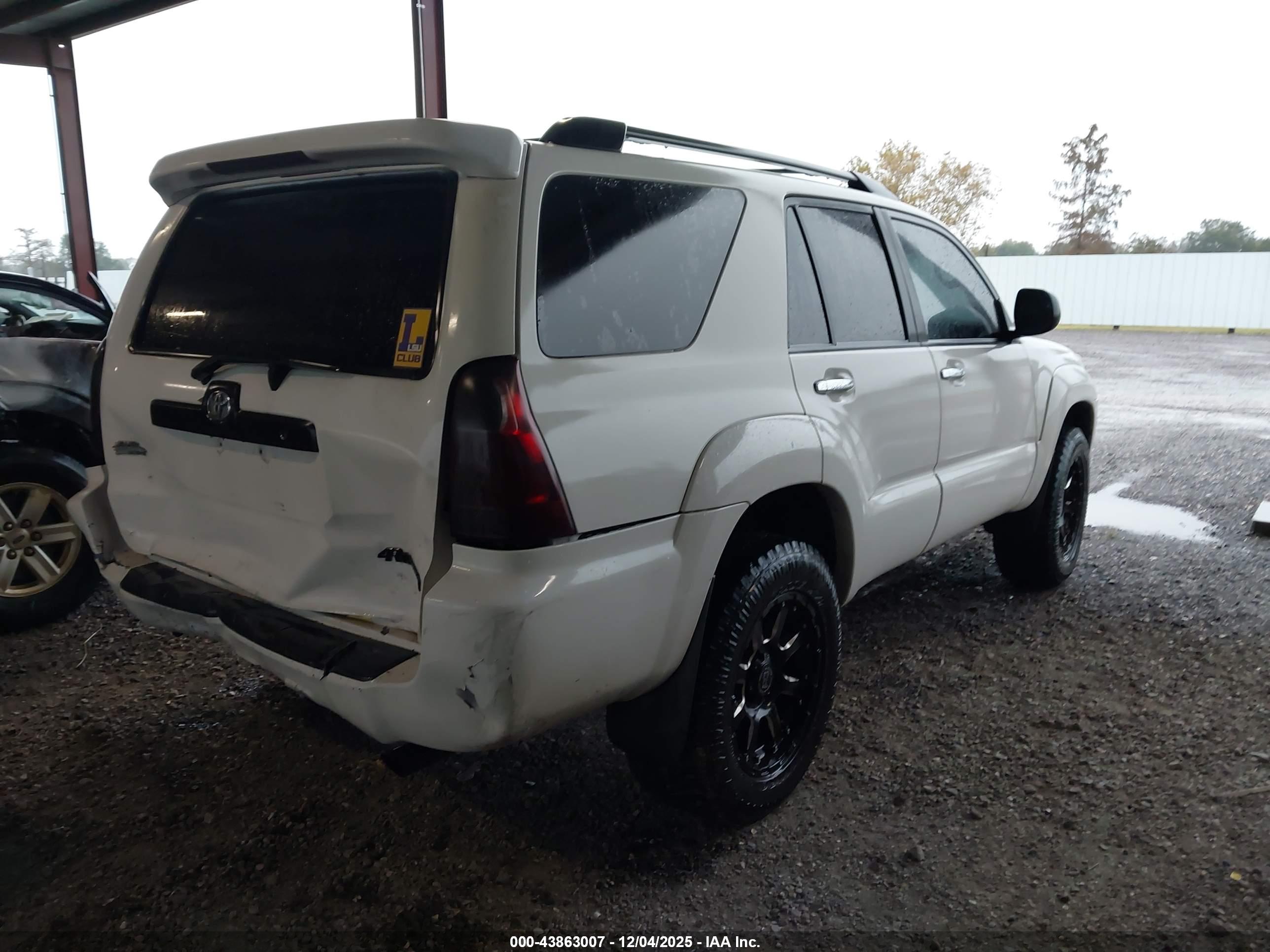 TOYOTA 4RUNNER image 4