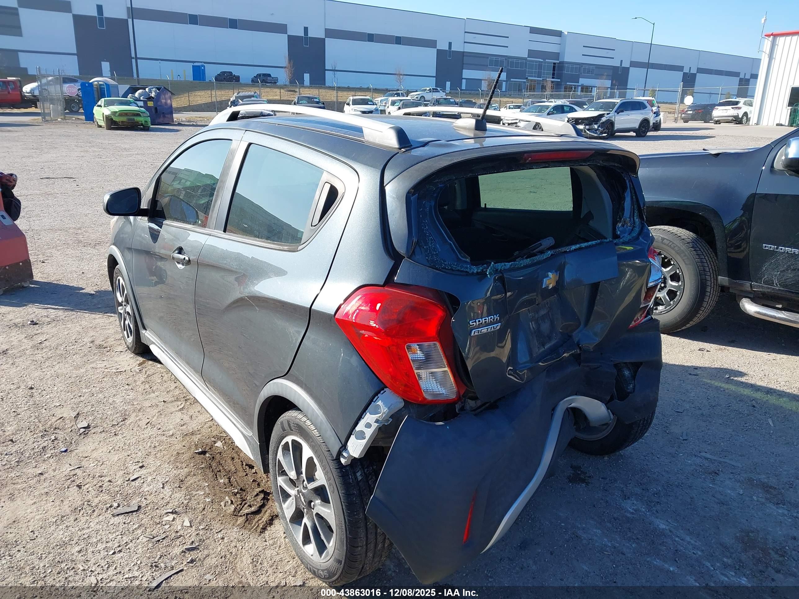 CHEVROLET SPARK image 3