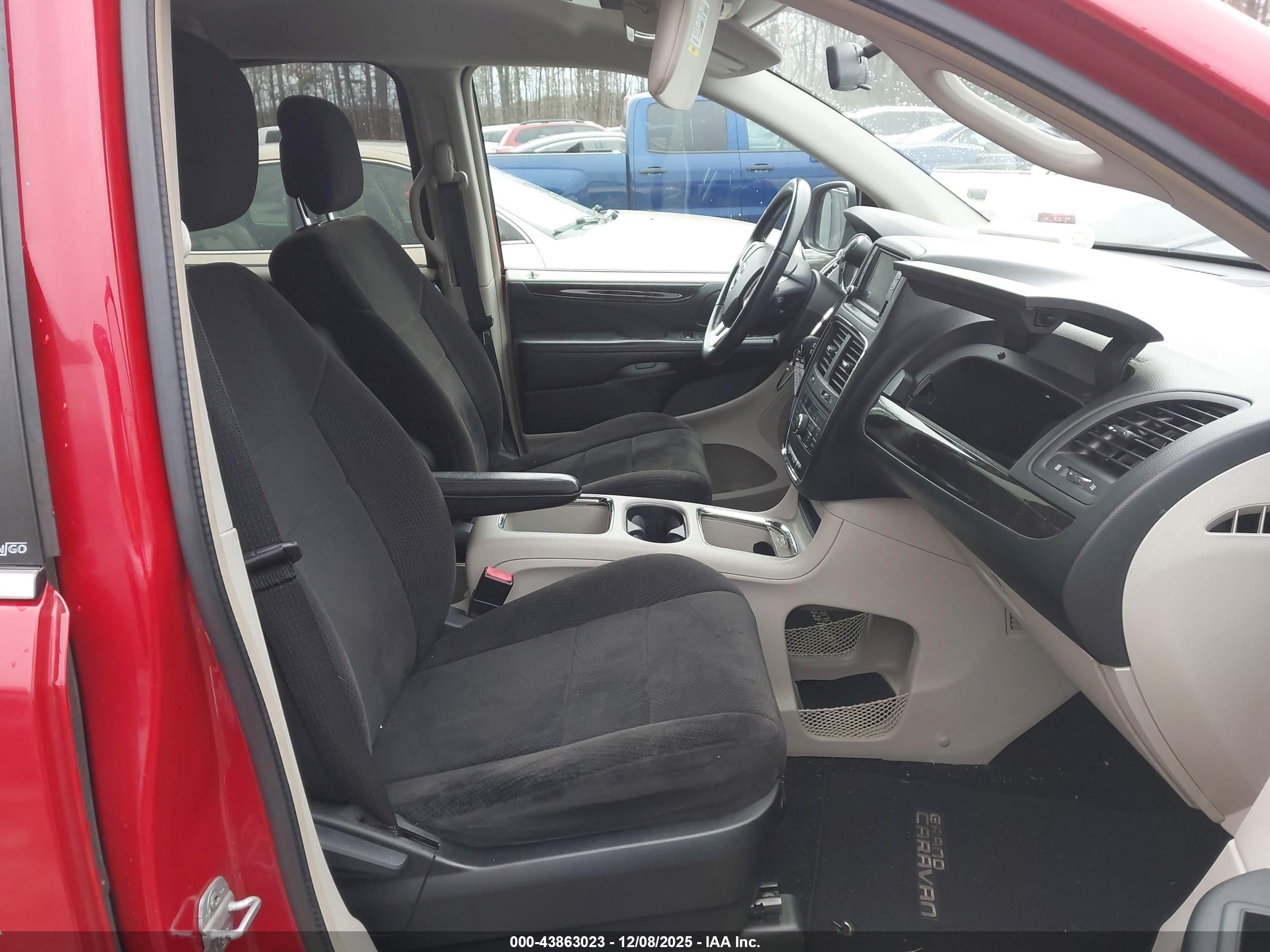 DODGE GRAND image 5