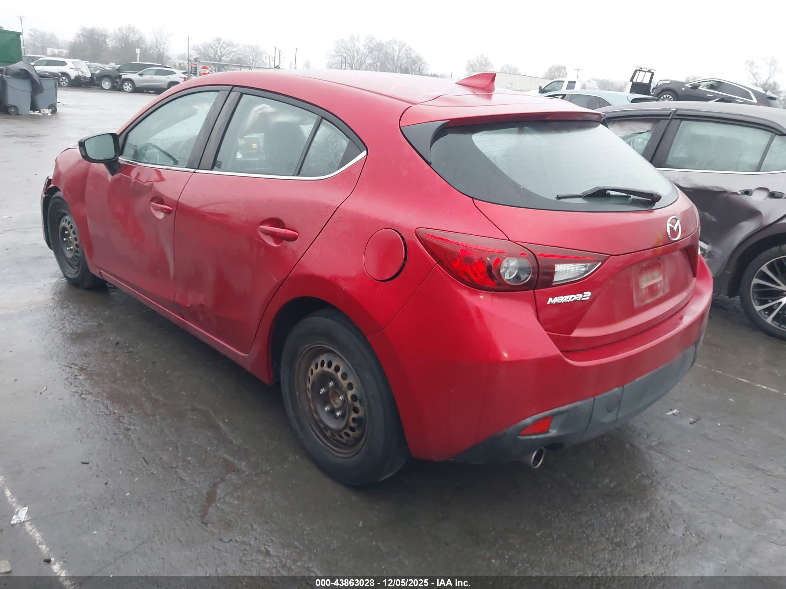MAZDA MAZDA3 image 3