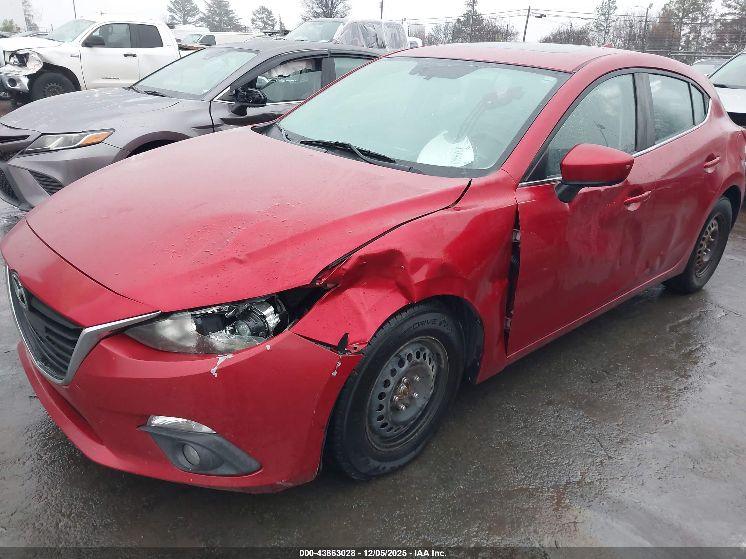 MAZDA MAZDA3 image 6