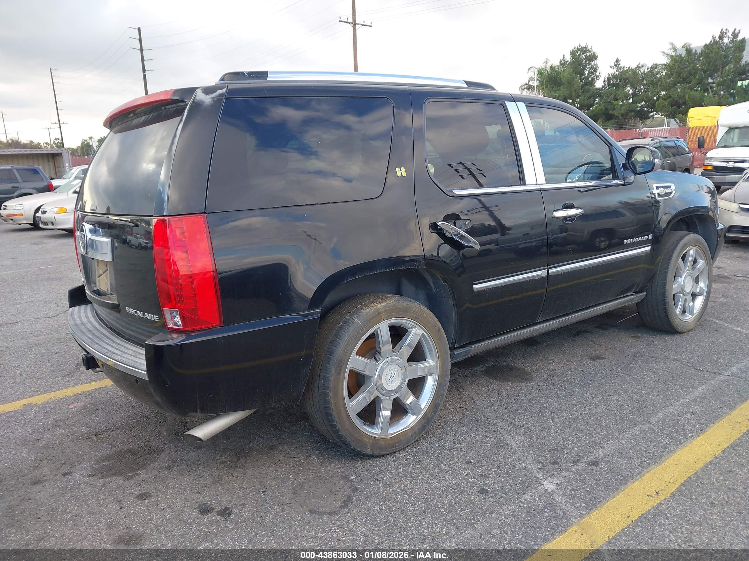 CADILLAC ESCALADE image 4