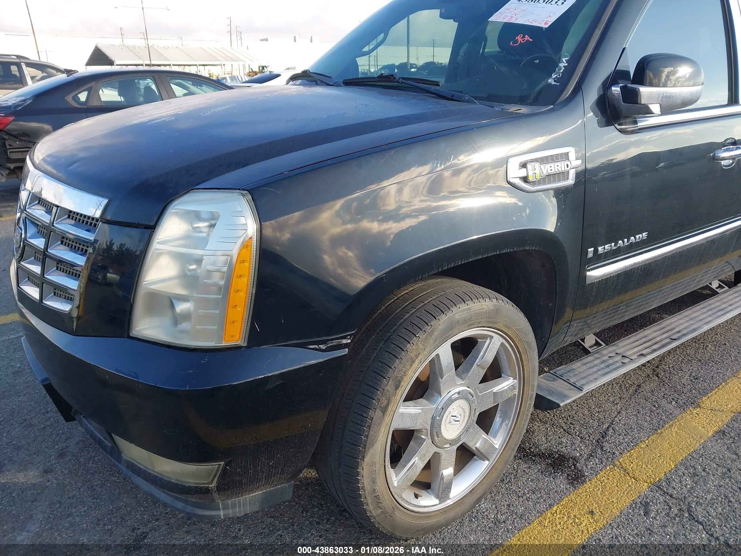 CADILLAC ESCALADE image 6
