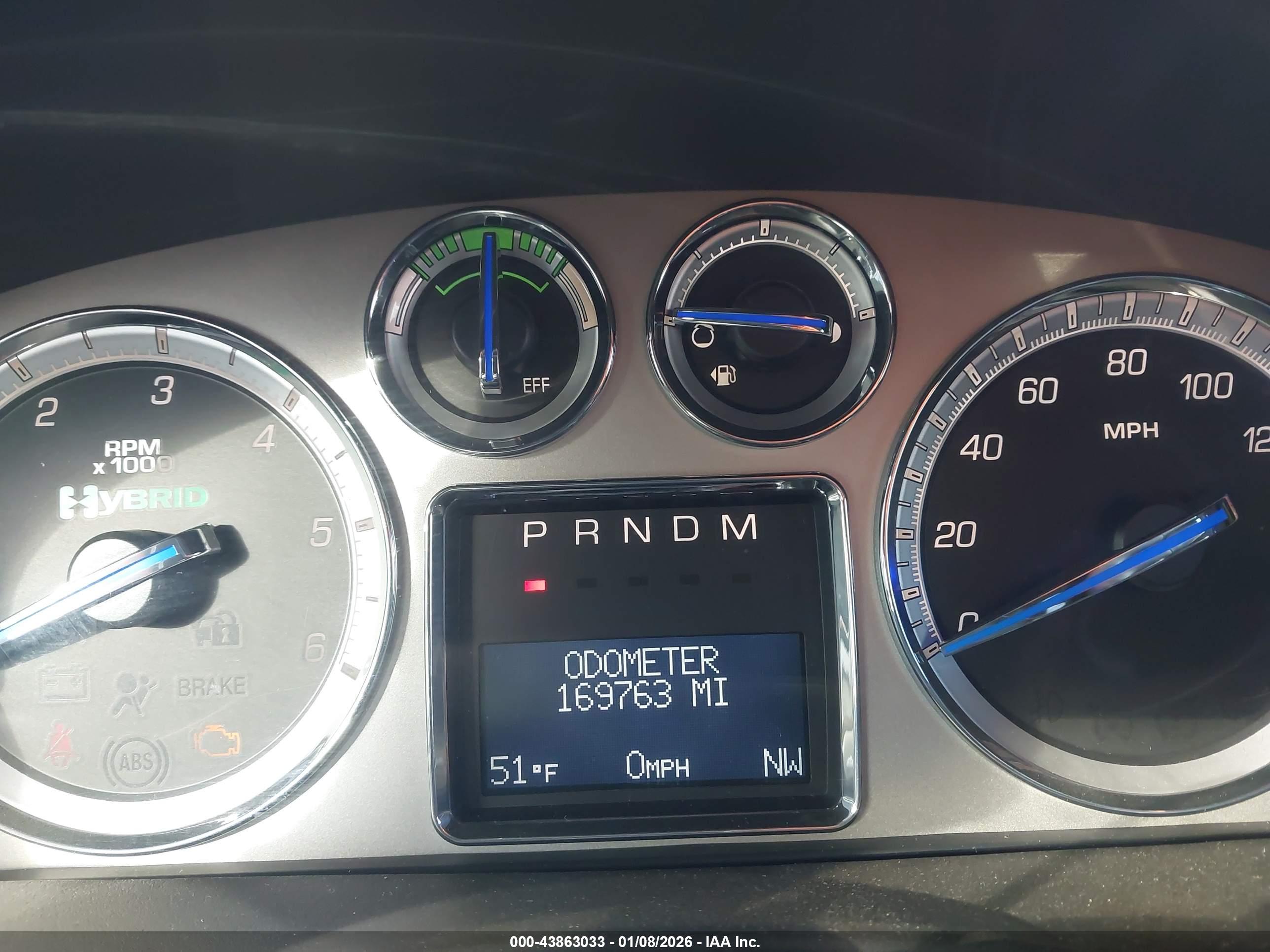 CADILLAC ESCALADE image 7