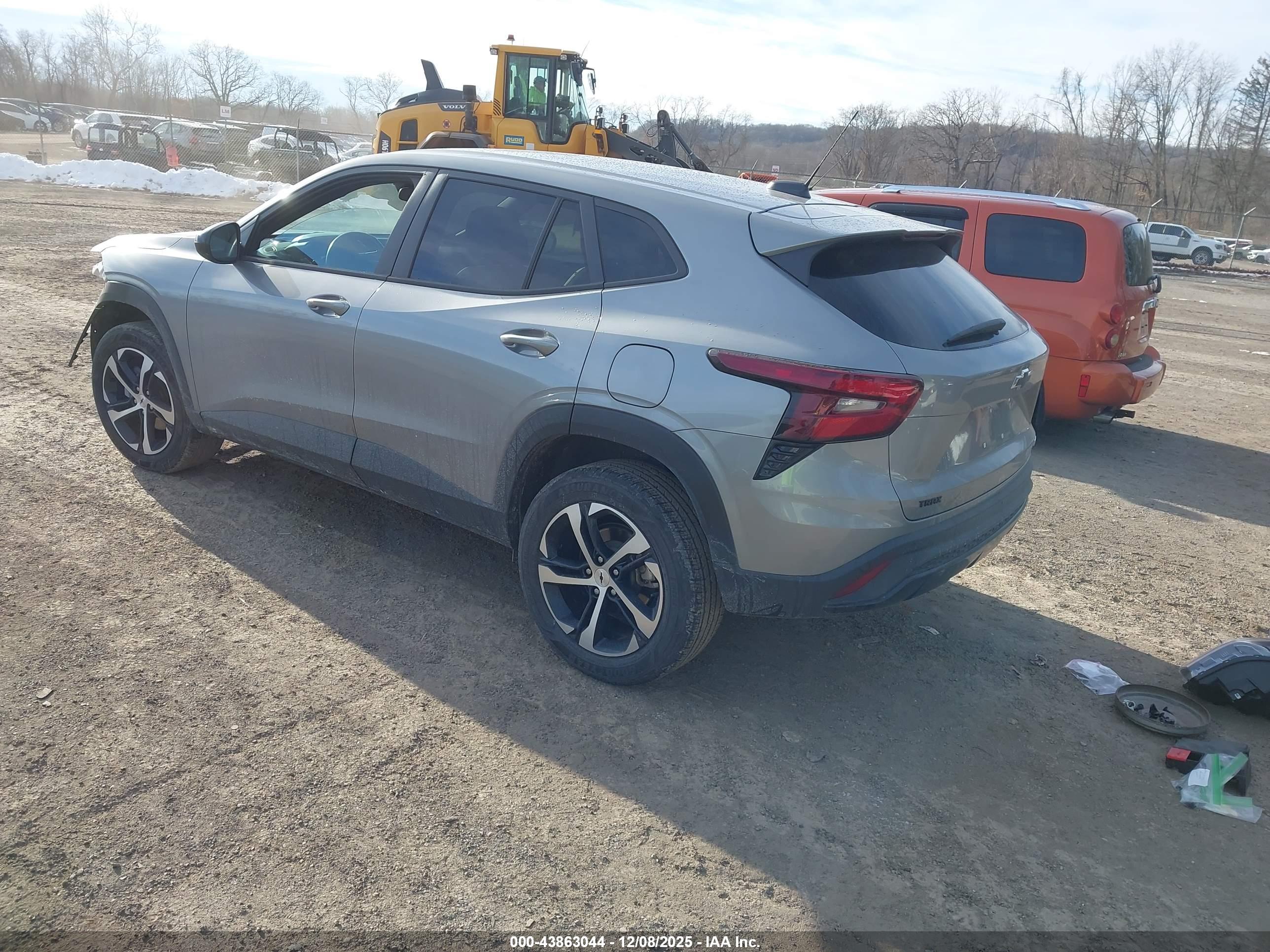CHEVROLET TRAX image 3