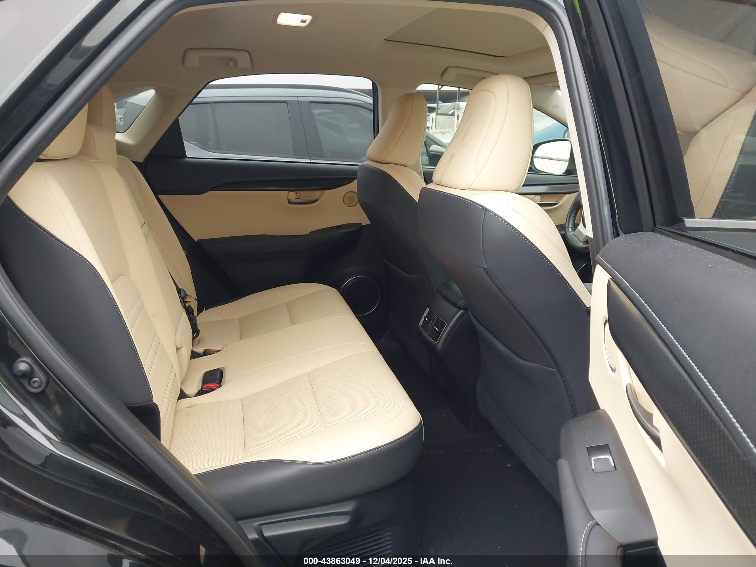 LEXUS NX image 8