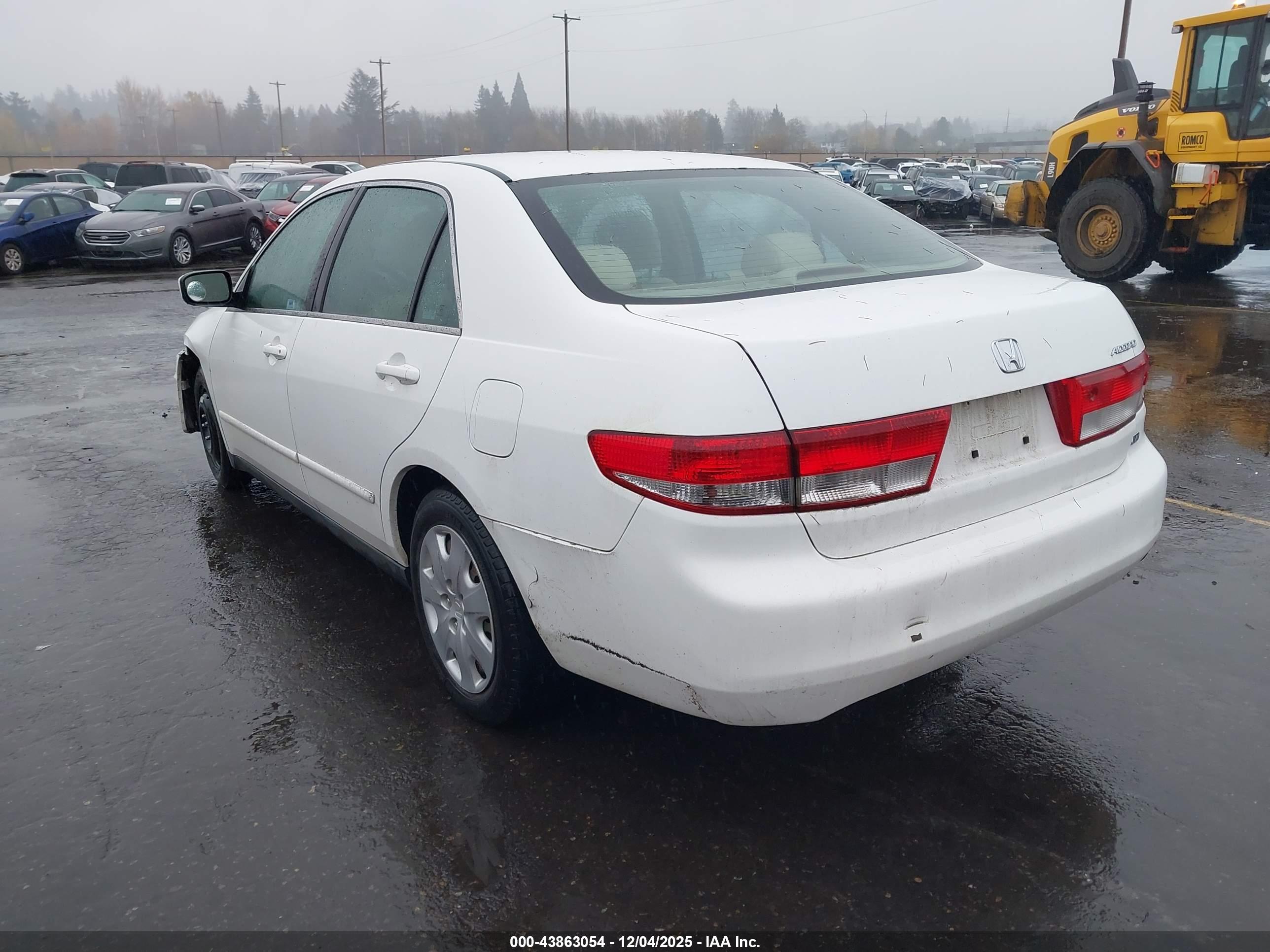 HONDA ACCORD image 3