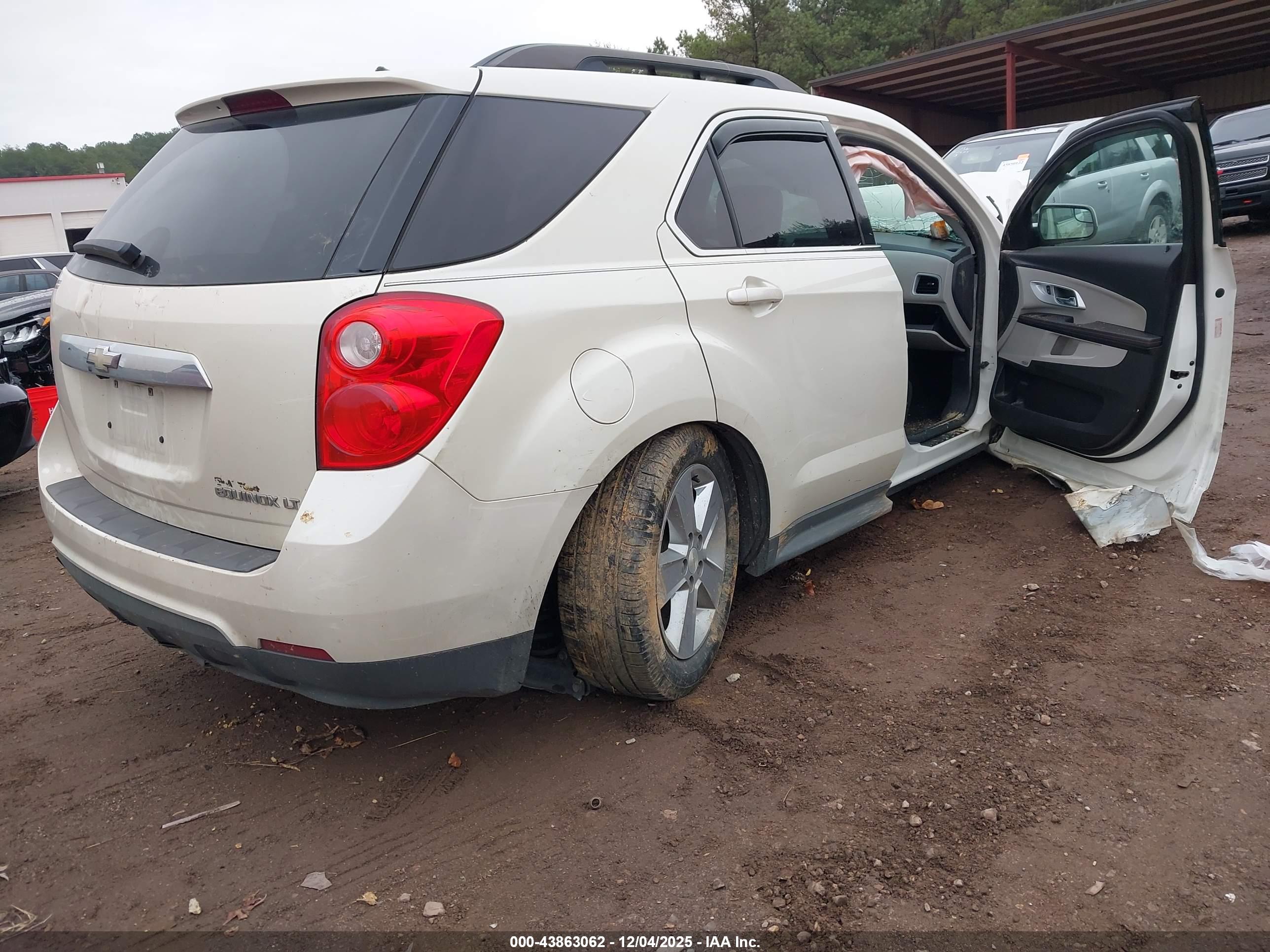 CHEVROLET EQUINOX image 4