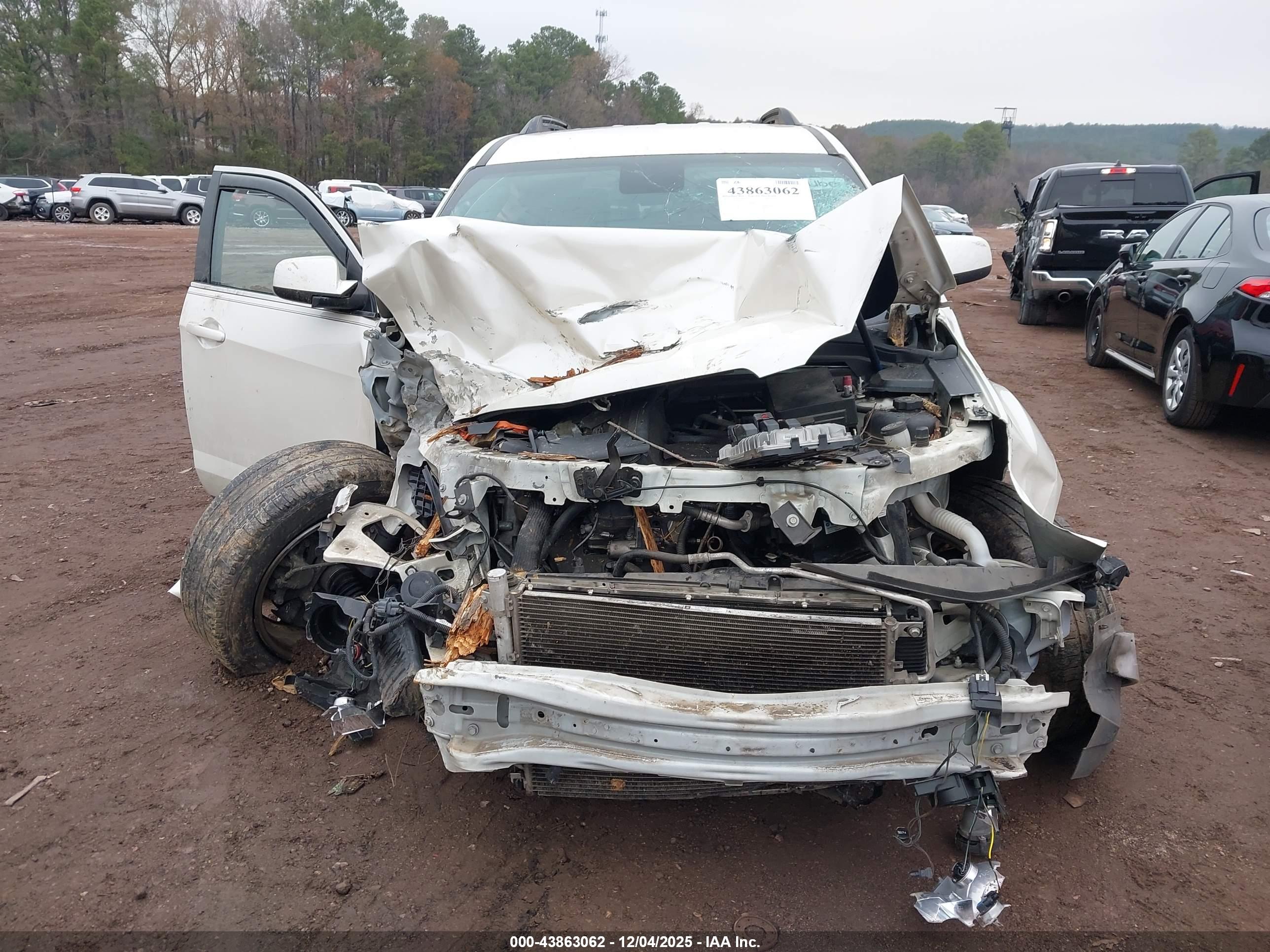 CHEVROLET EQUINOX image 6