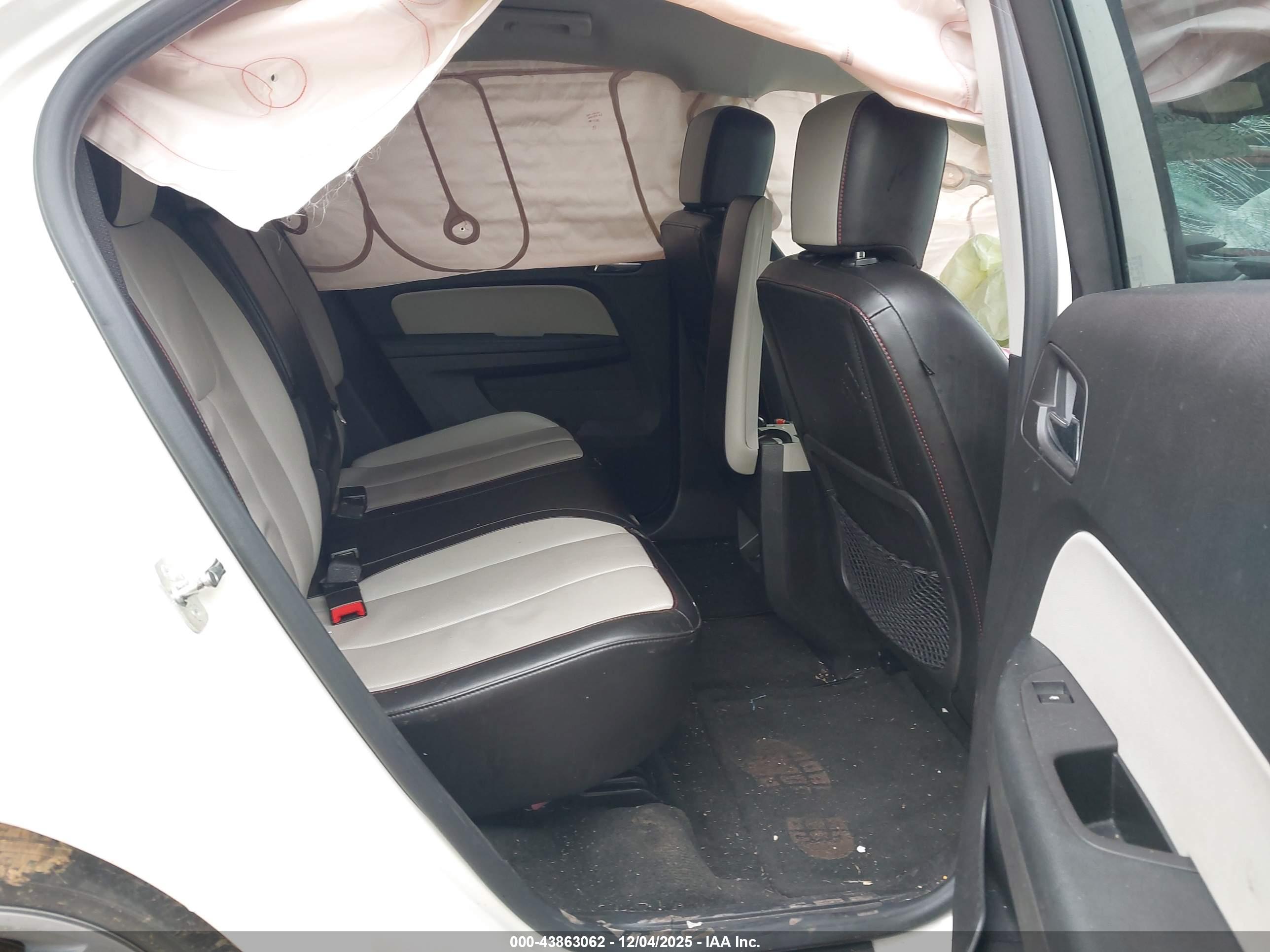 CHEVROLET EQUINOX image 8