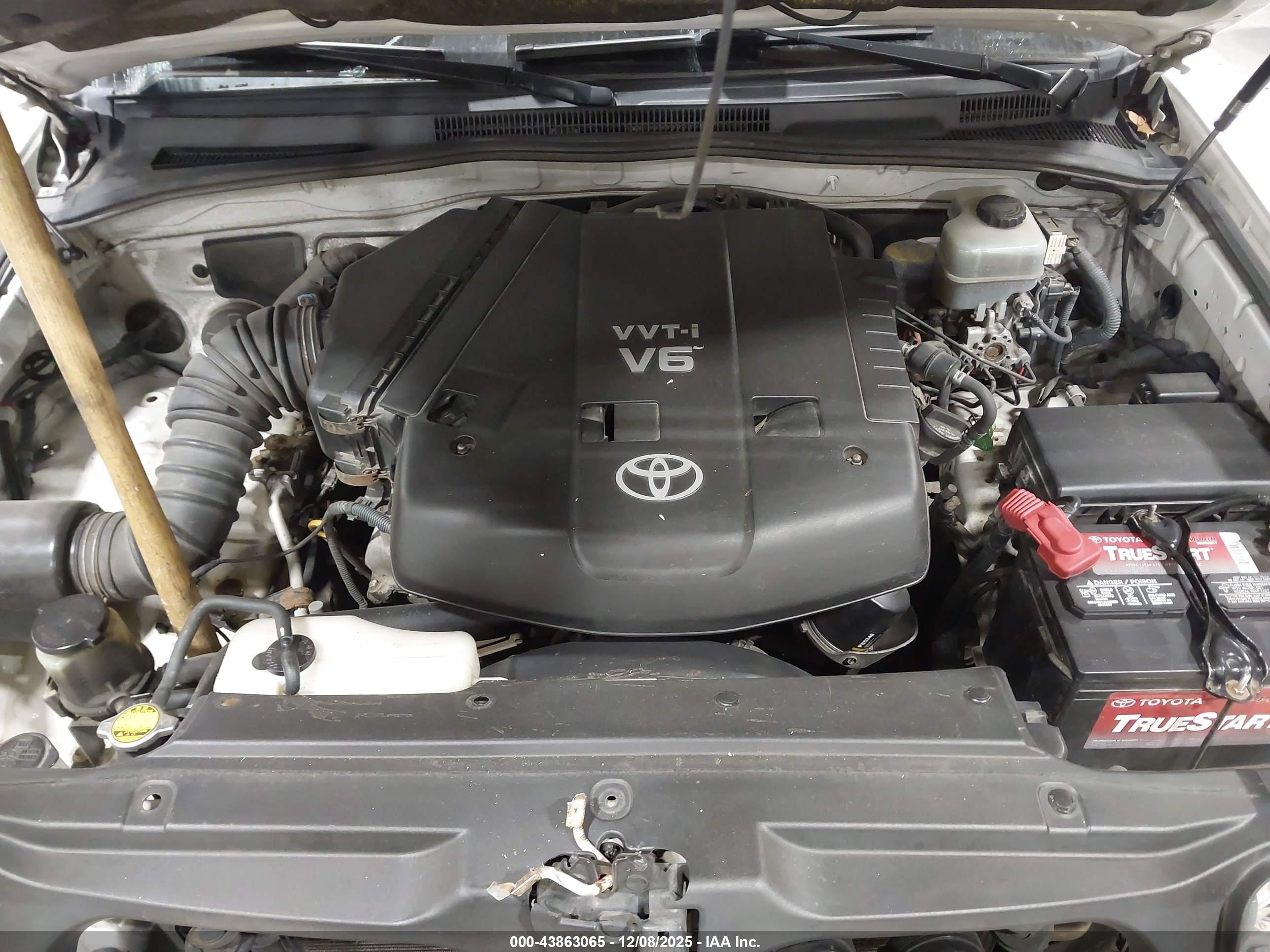 TOYOTA 4RUNNER image 10