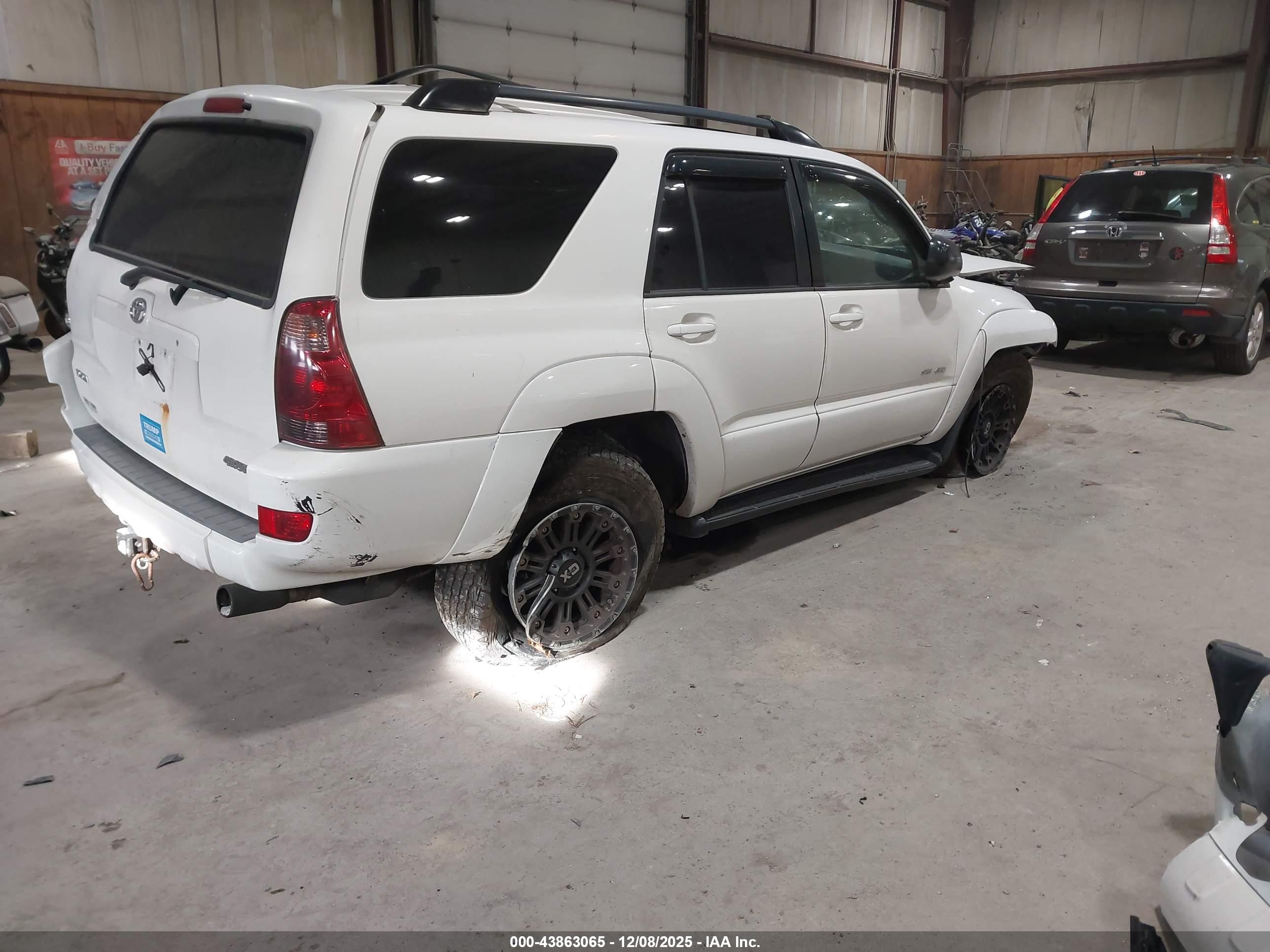 TOYOTA 4RUNNER image 4