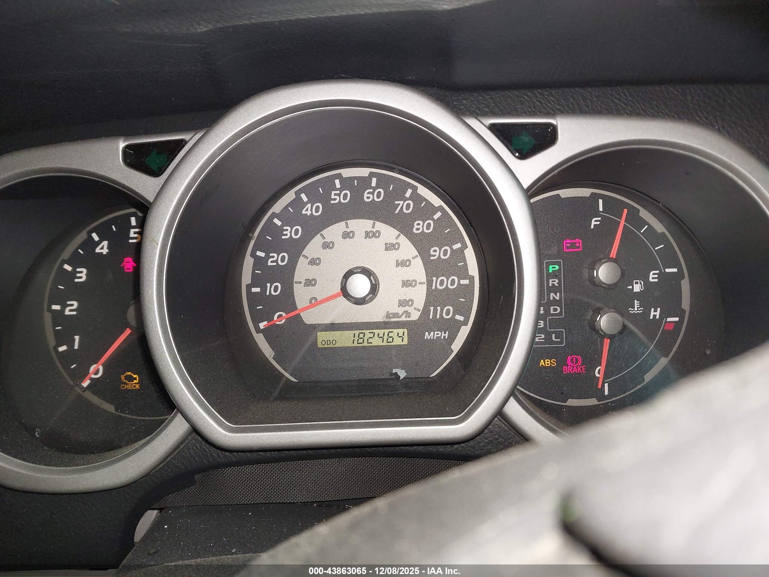 TOYOTA 4RUNNER image 7
