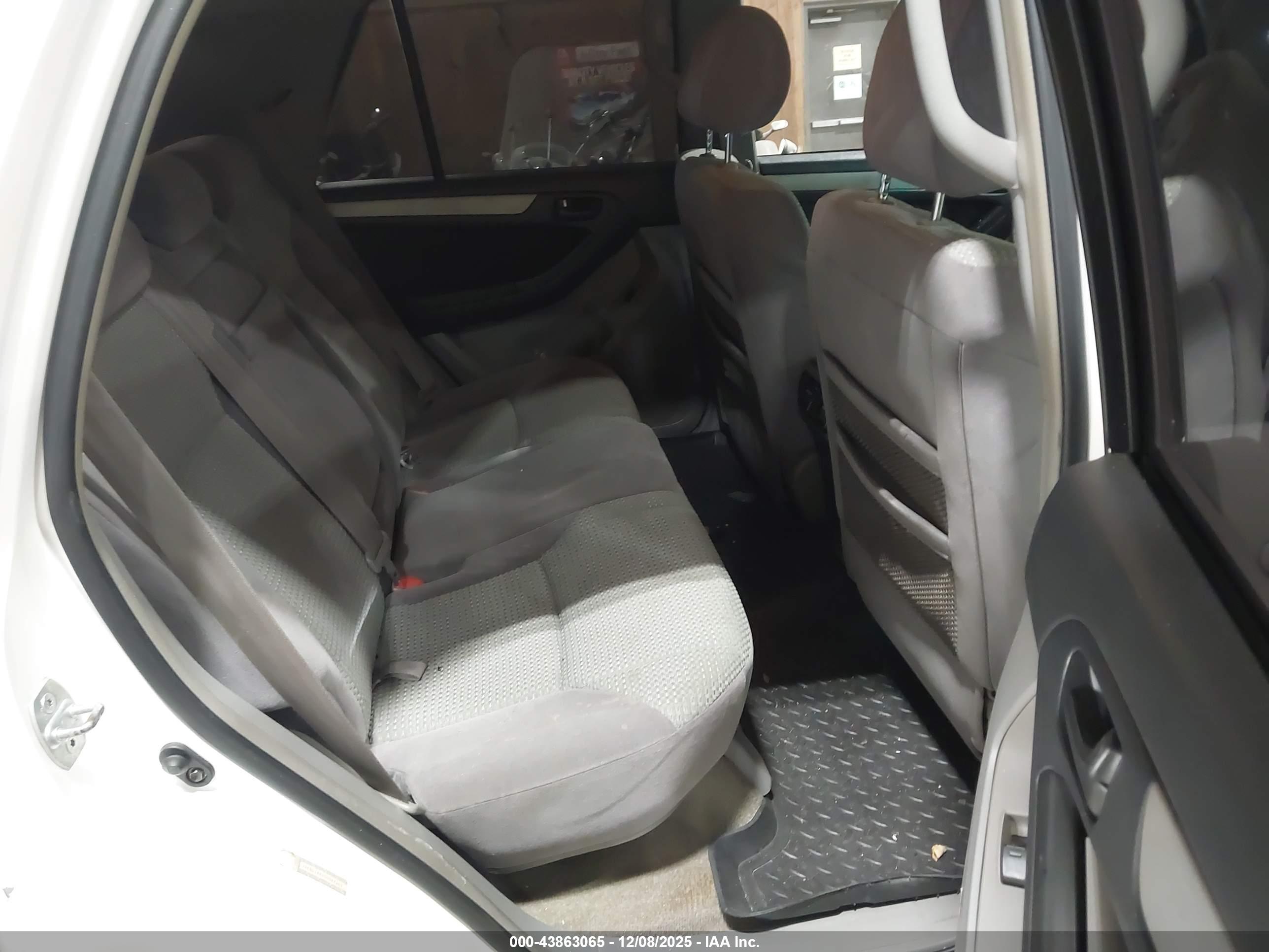 TOYOTA 4RUNNER image 8