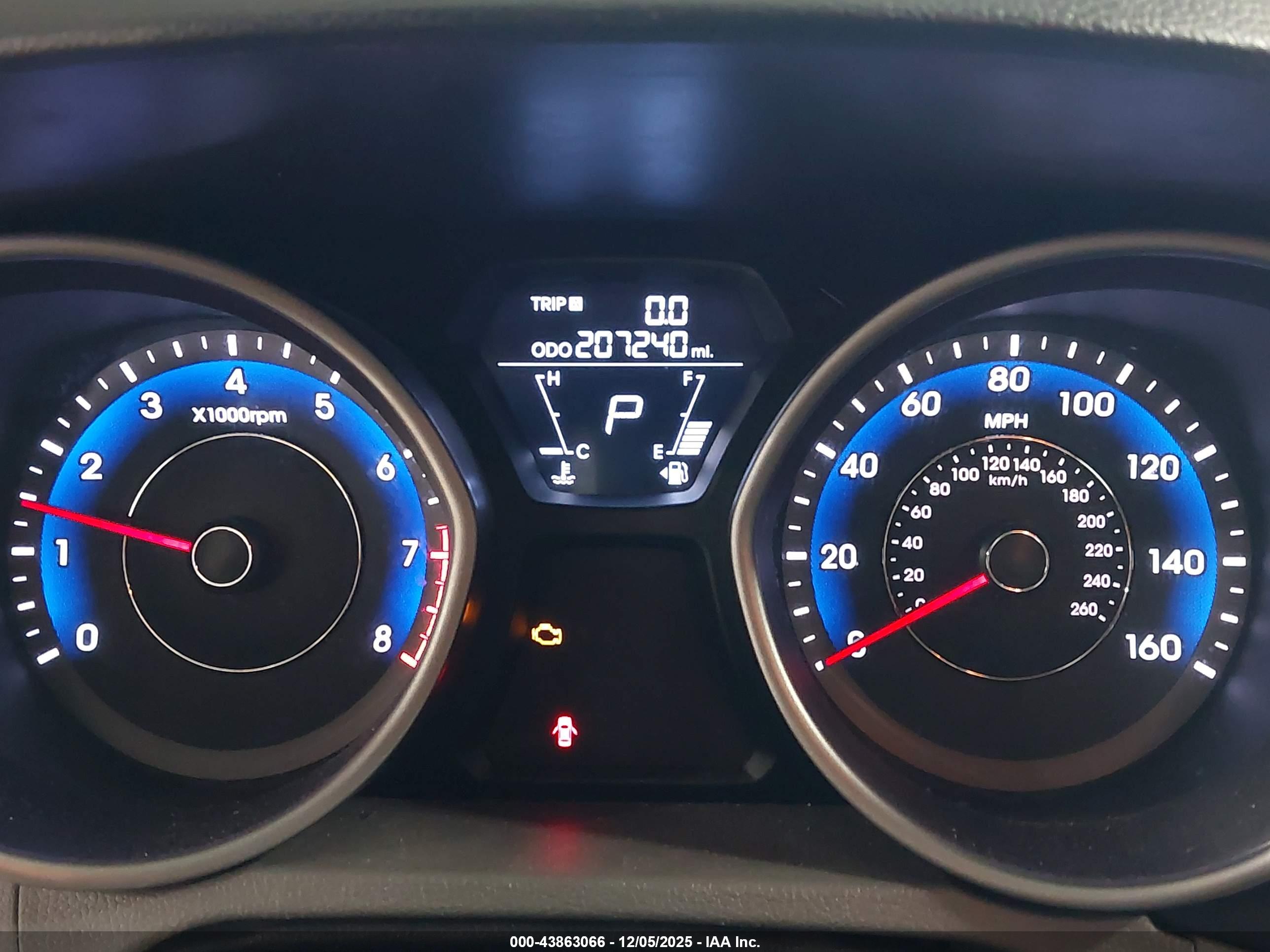 HYUNDAI ELANTRA image 7