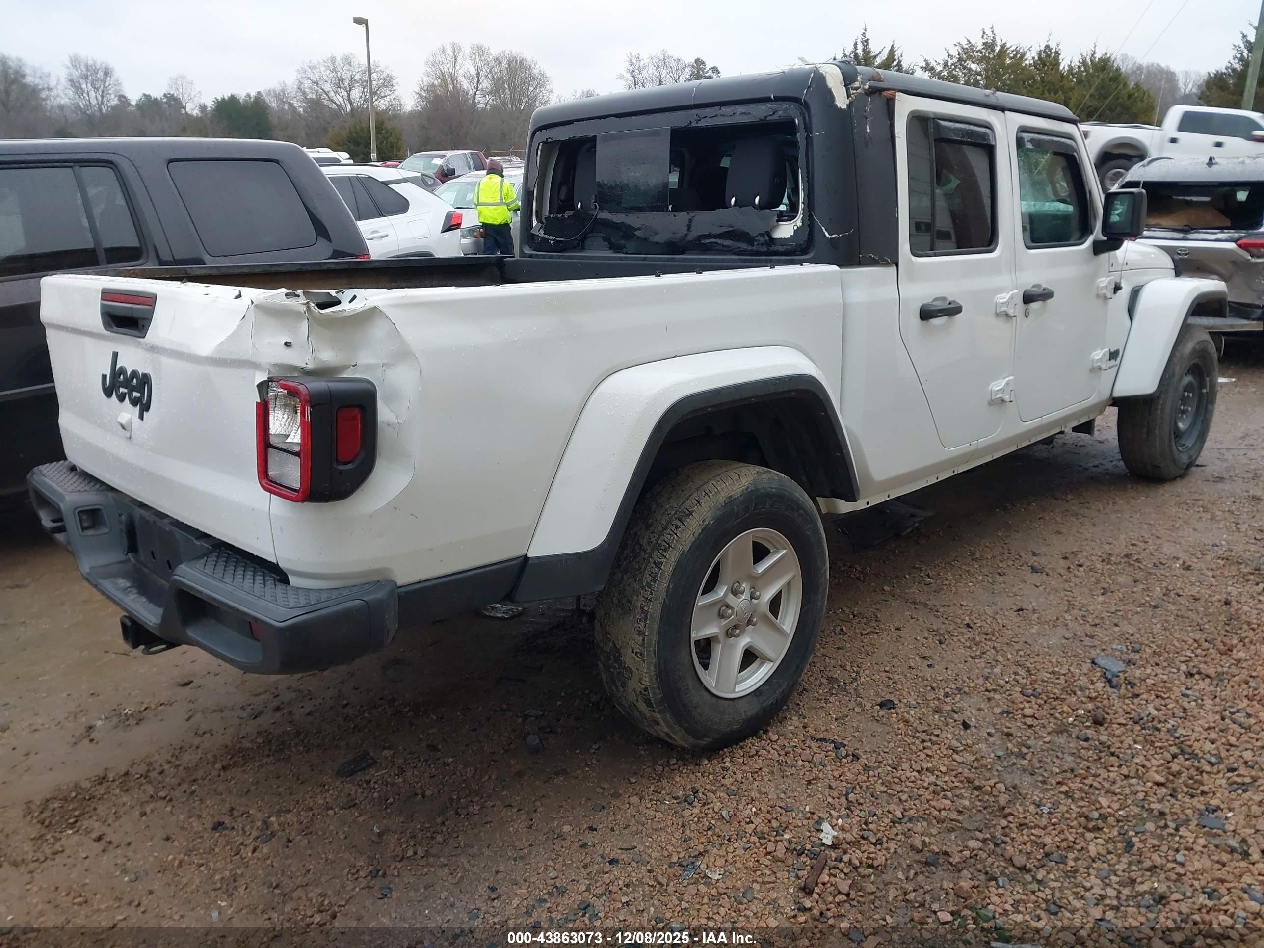 JEEP GLADIATOR image 4