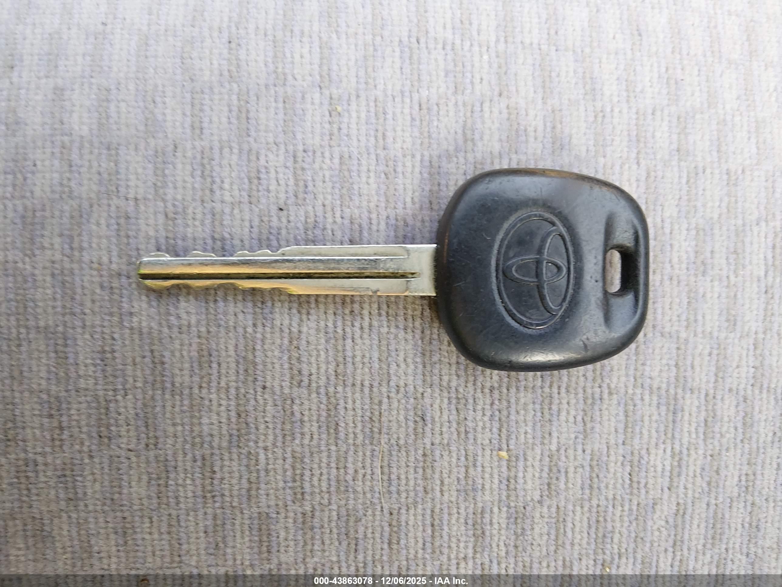 TOYOTA COROLLA image 11